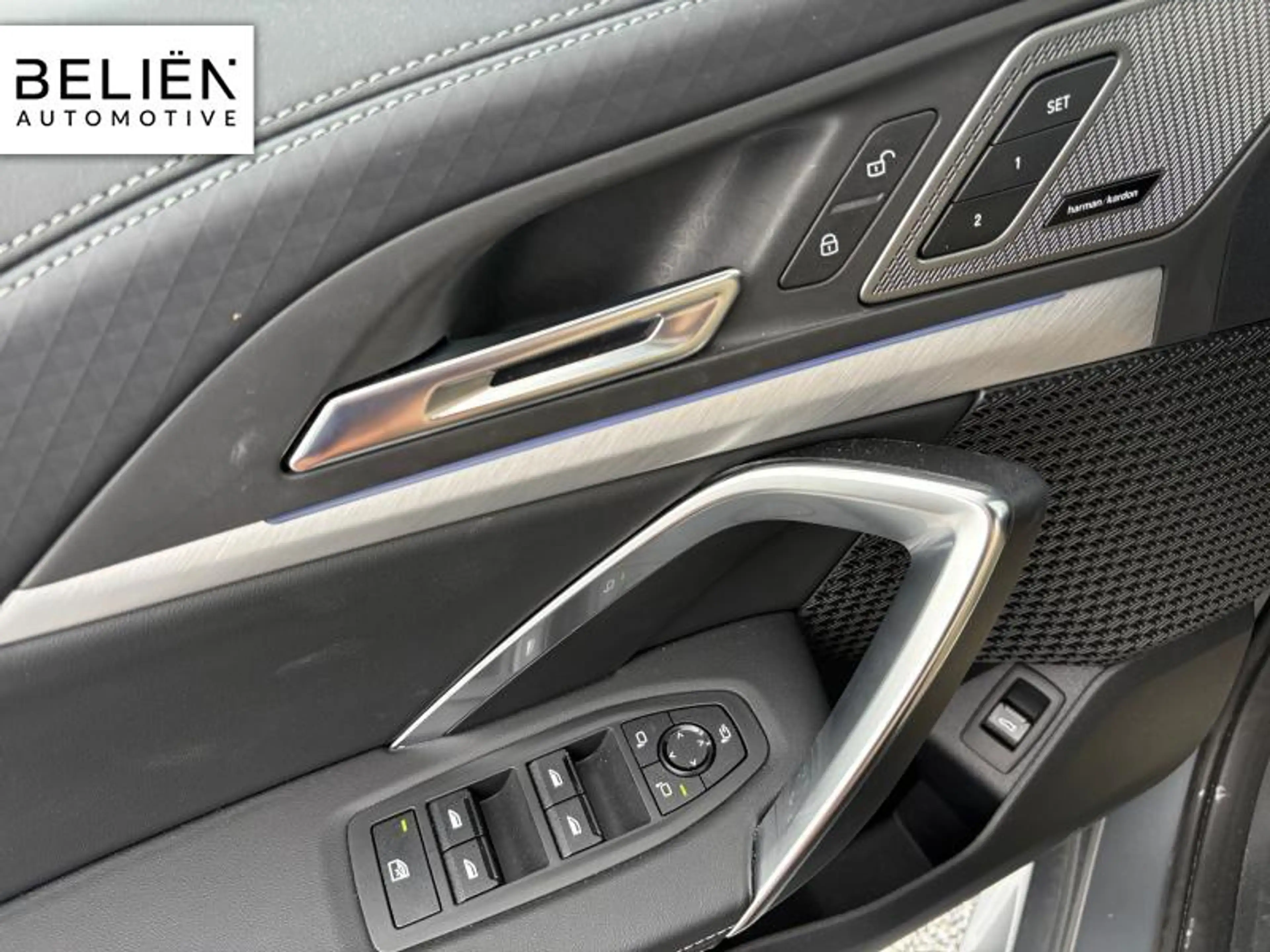 BMW iX2 xDrive30 — photo 9