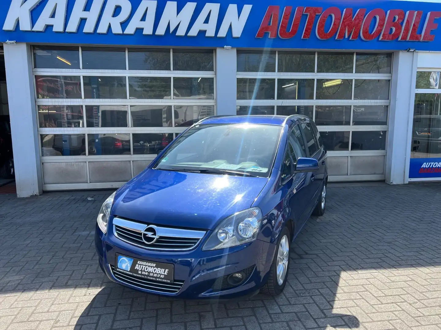 Opel Zafira B Design Edition Blau - 1