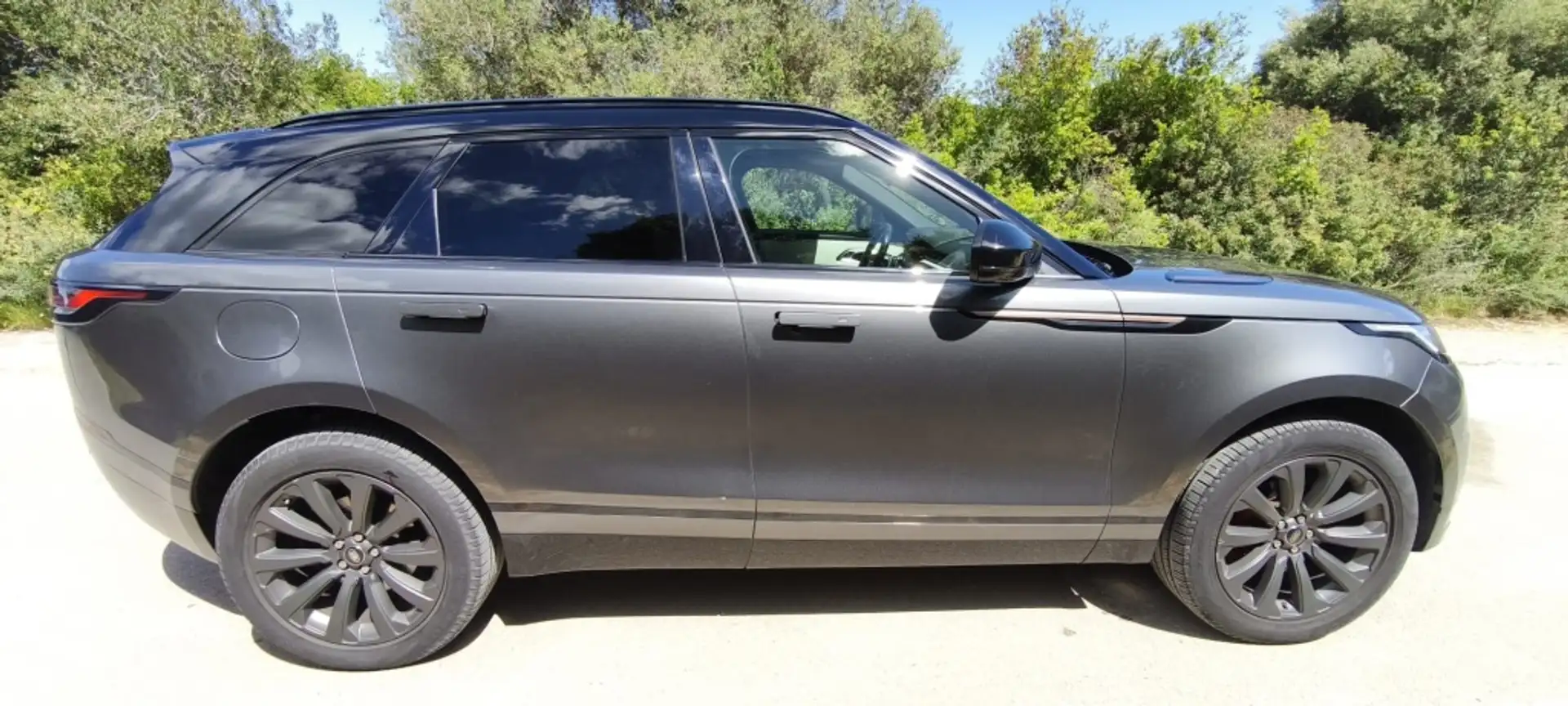 Land Rover Range Rover Velar 2.0D R-Dynamic Base 4WD Aut. 240 Grau - 2