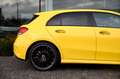 Mercedes-Benz A 180 7G-DCT AMG Line -LED-CAMERA-CARPLAY-CRUISE-AMBIANT Geel - thumbnail 7