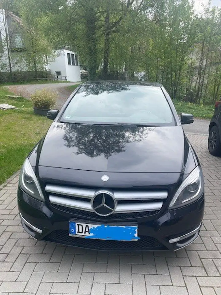 Mercedes-Benz B 200