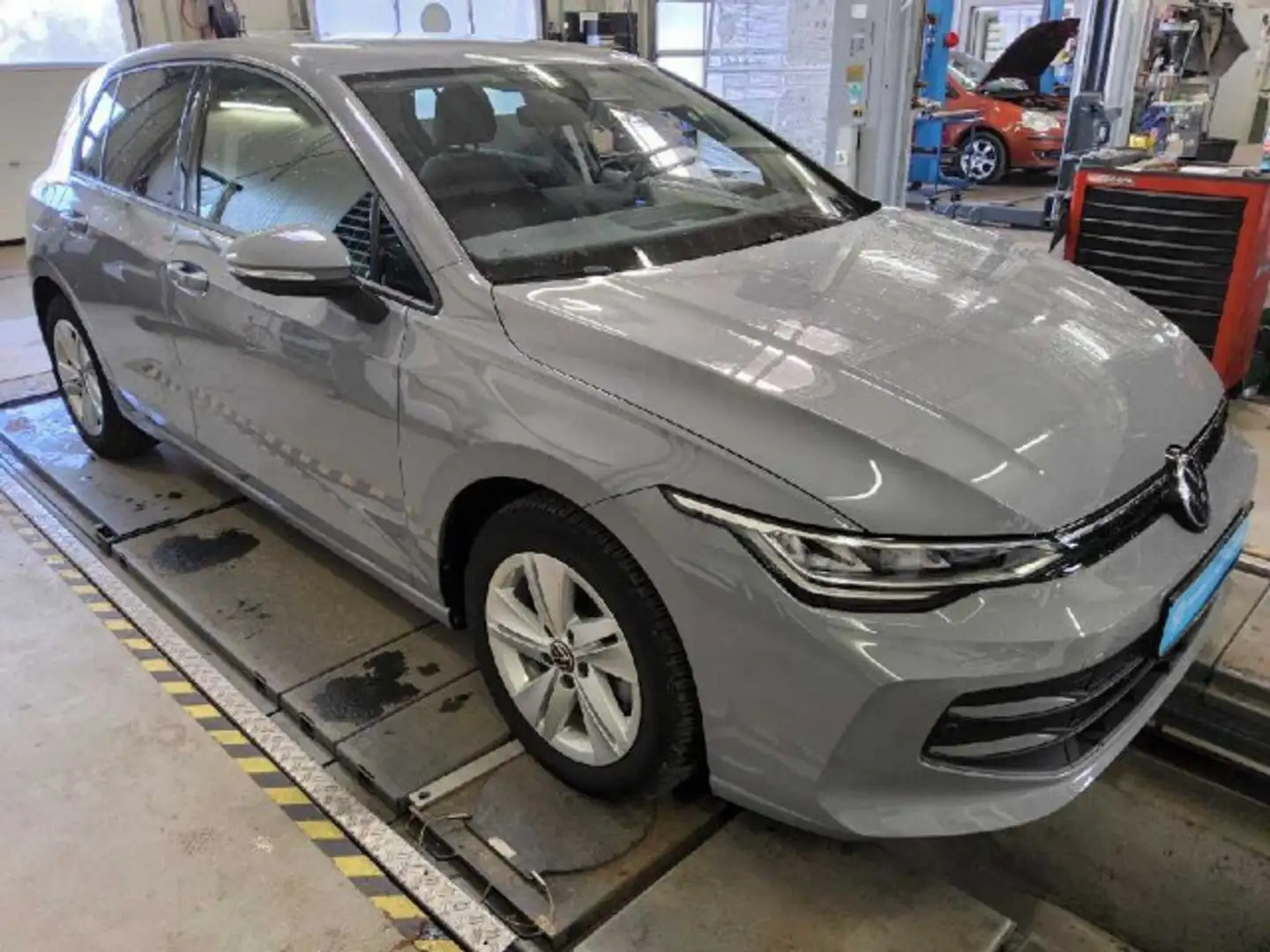 Volkswagen Golf 1.5 TSI SHZ RFK NAVI ACC LED Gris - 2