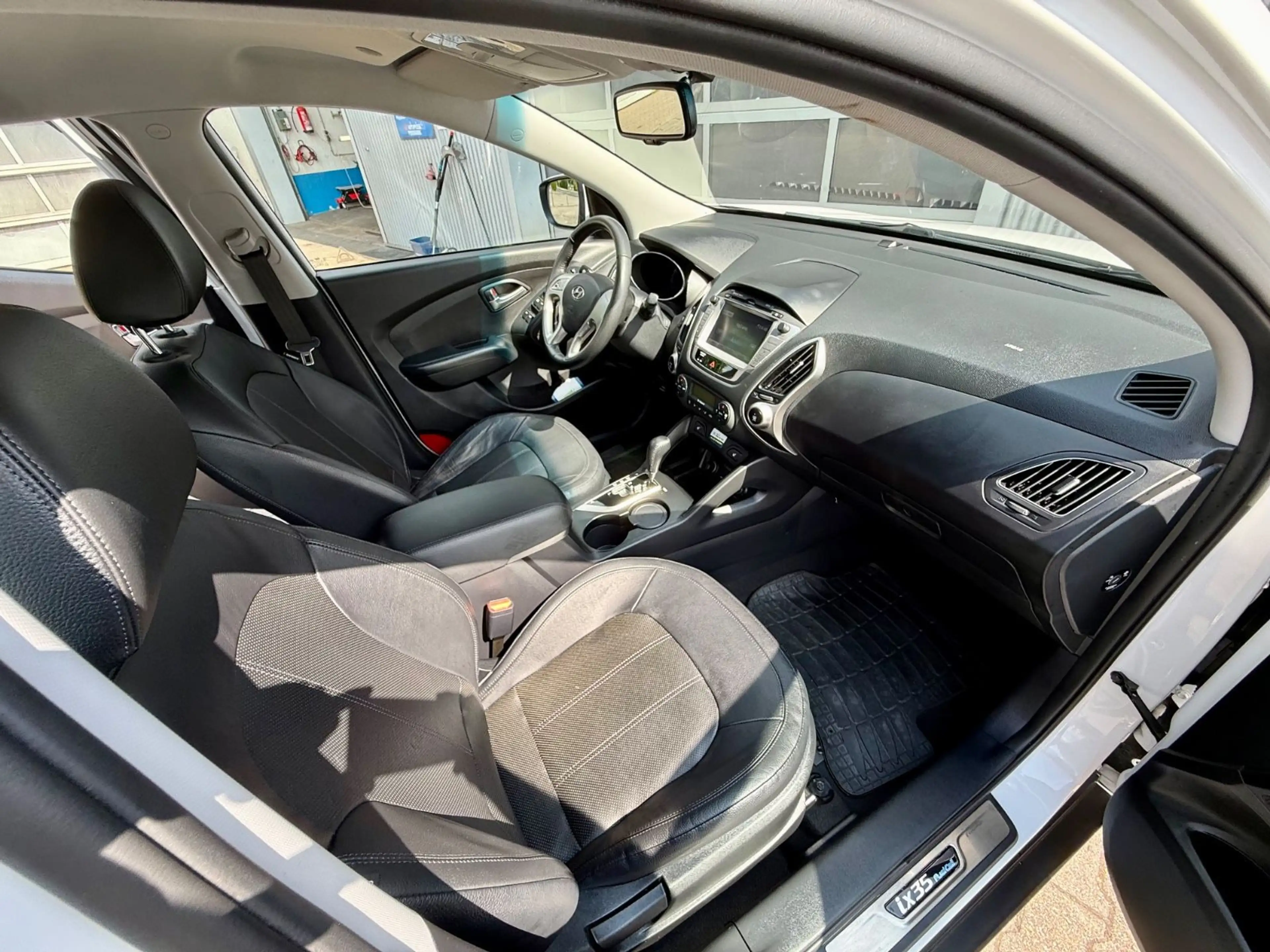Hyundai iX35 *35.367 km* — photo 11