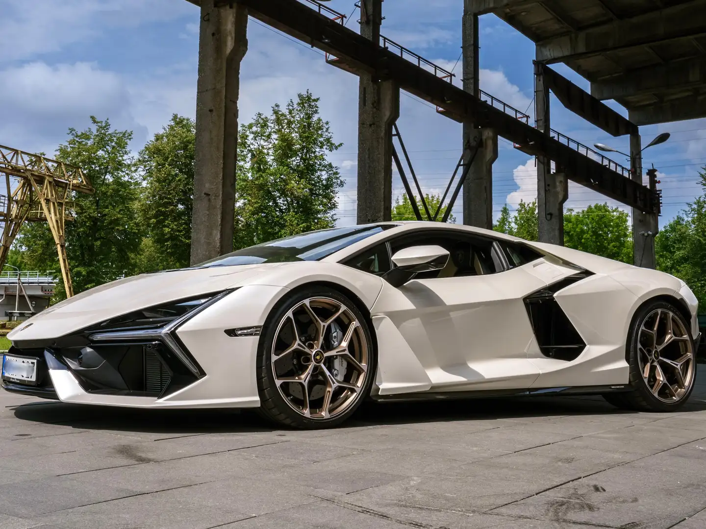 Lamborghini Revuelto Y2025+BalloonWhite+360°+full+wrap+pasngr+screen Weiß - 1