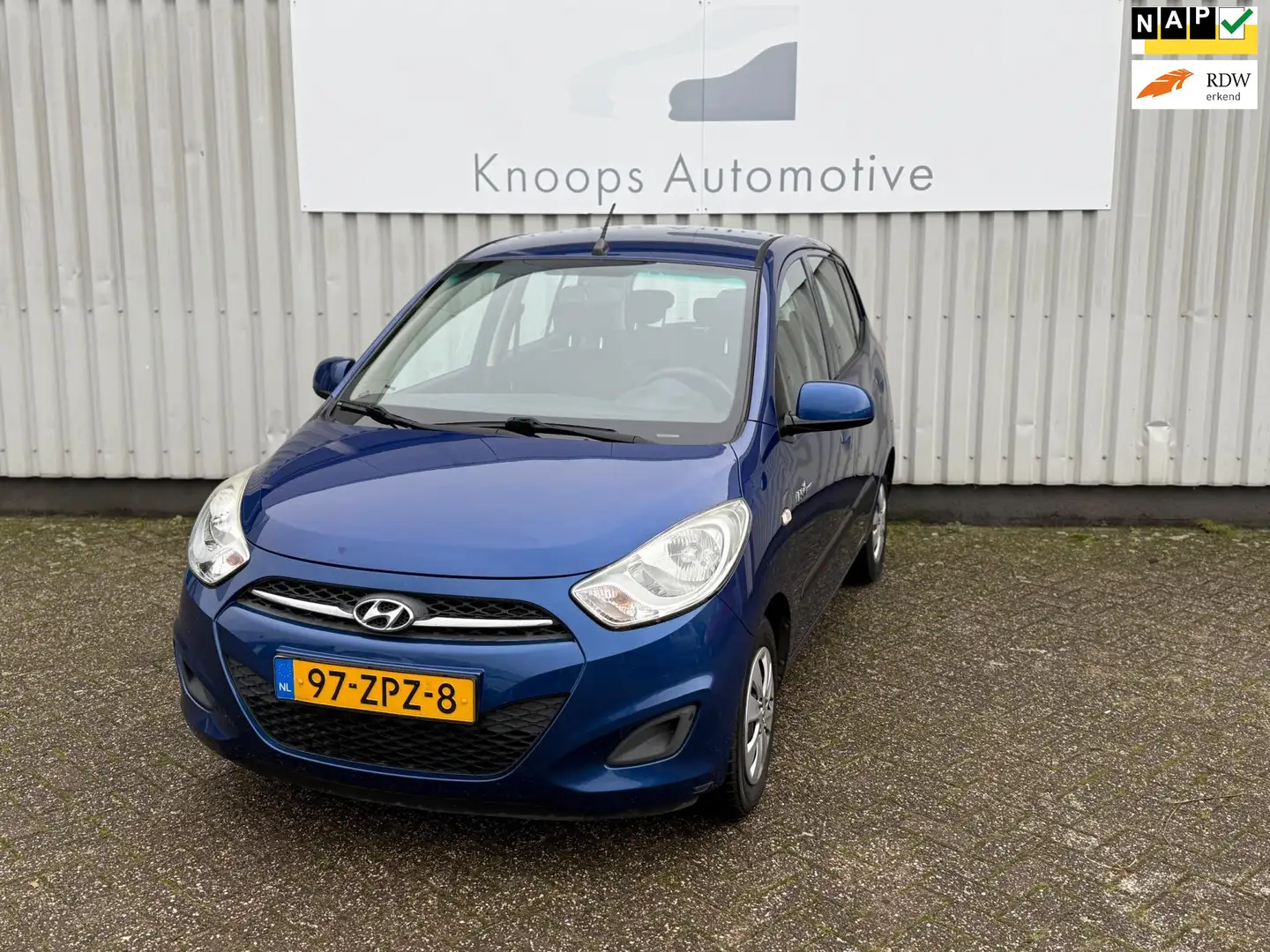 Hyundai i10 1.0 i-Drive Cool Airco, Apk 12/26 Blauw - 1
