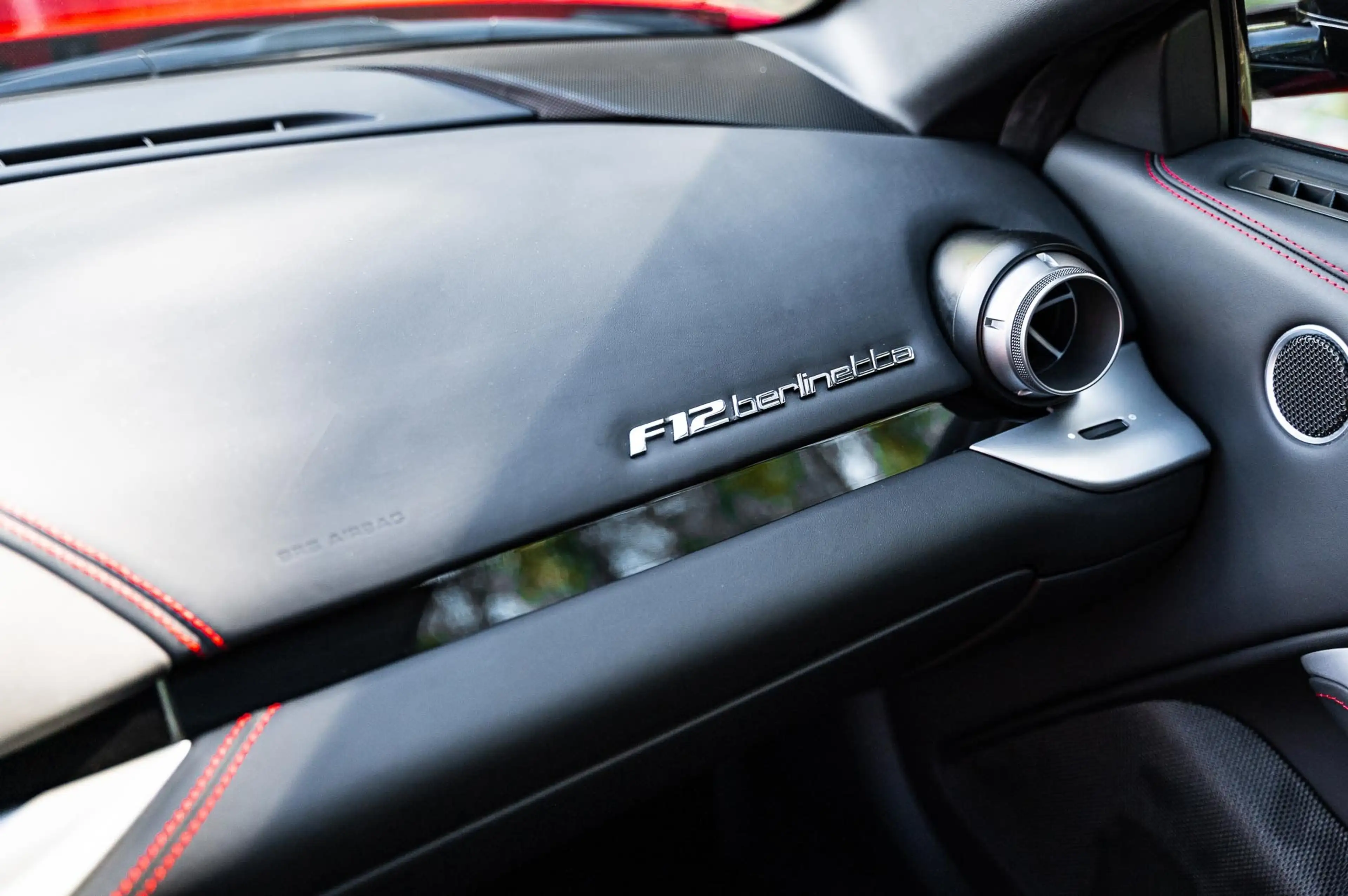 Ferrari F12 BERLINETTA/ BELGIAN / 12.000KM/ CCB /FULL SERVICE — photo 15