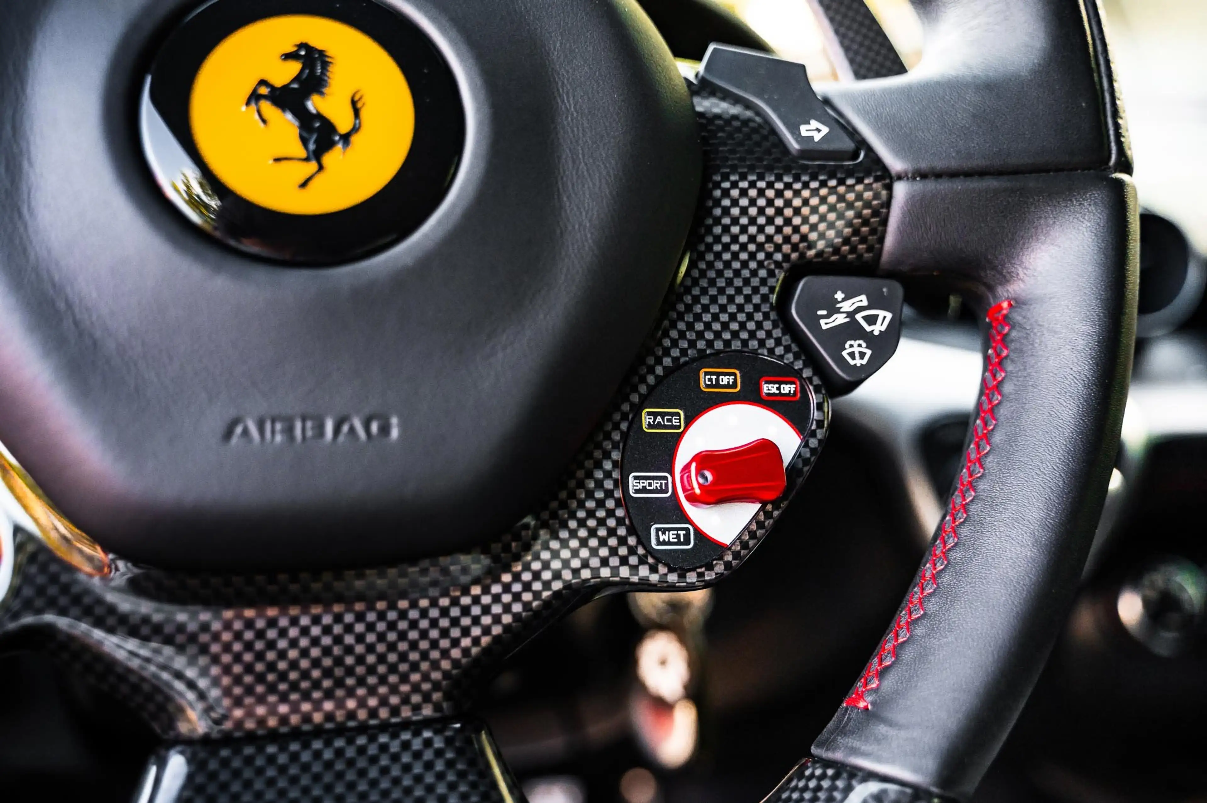 Ferrari F12 BERLINETTA/ BELGIAN / 12.000KM/ CCB /FULL SERVICE — photo 14