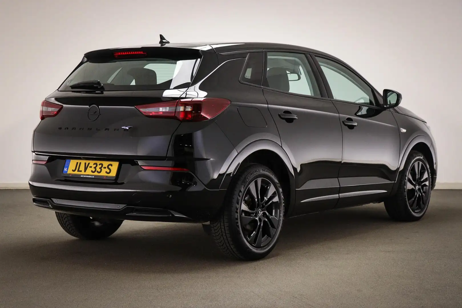 Opel Grandland 1.2 Turbo GS | STUURVERWARMING | DAB | APPLE | 360 Zwart - 2