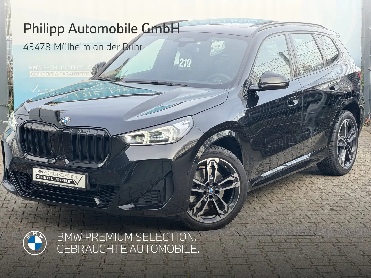 BMW X1 xDrive23i M Sport PANO h&k DA-Pro 360° HuD 19" Zwart - 1