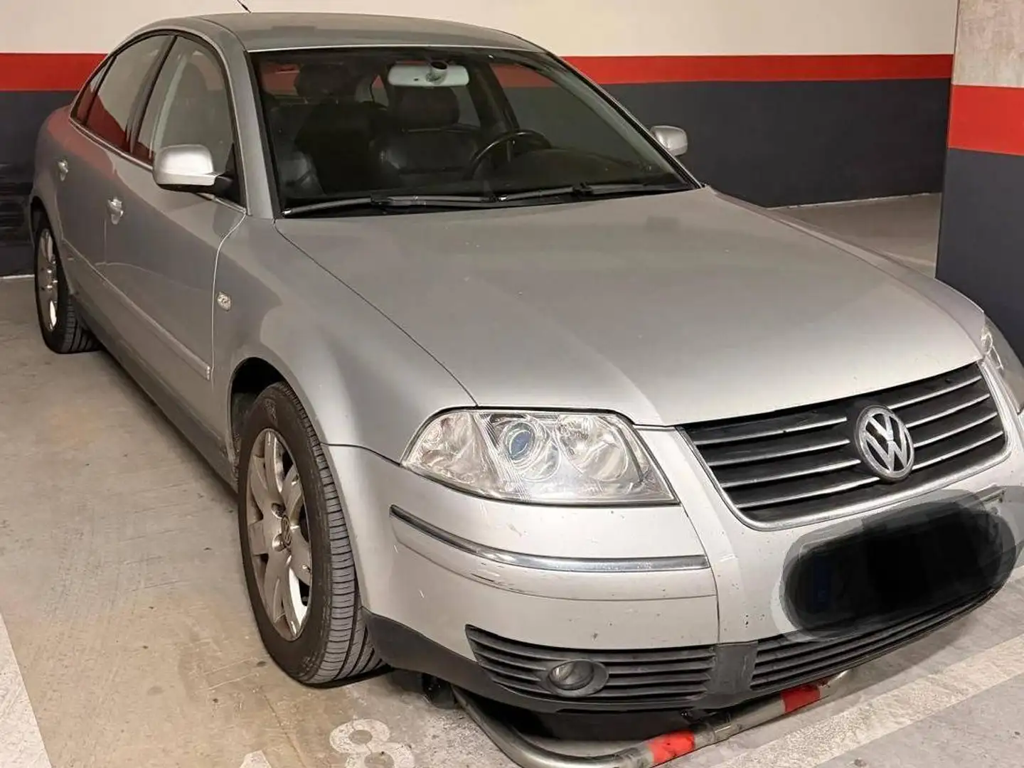 Volkswagen Passat Passat 1.9TDI Edition 130 Edition Gris - 1