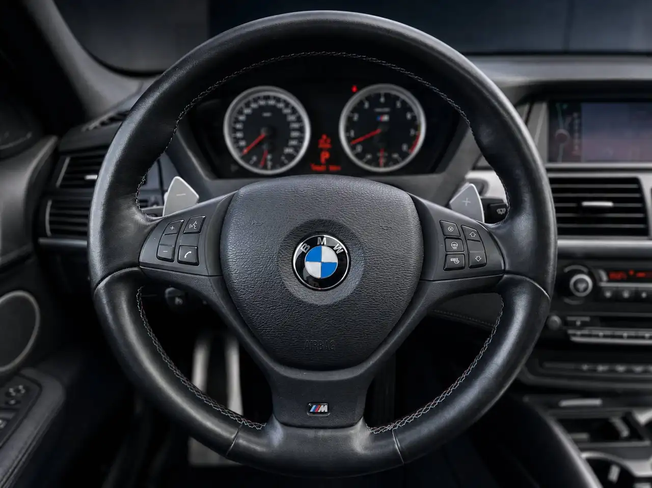 BMW X6 M fotografie BMW X6 M