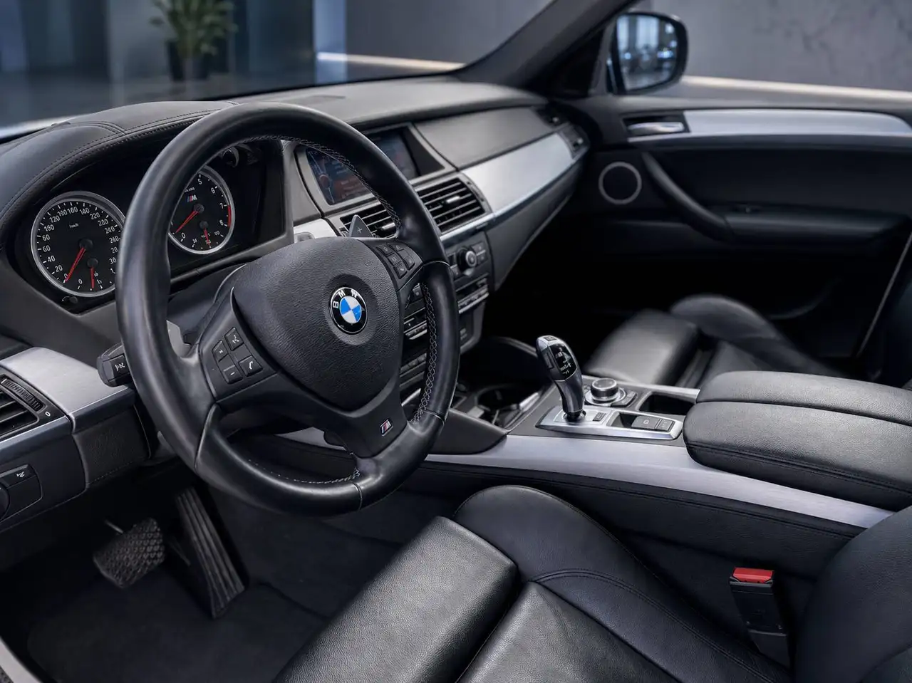 BMW X6 M fotografie BMW X6 M