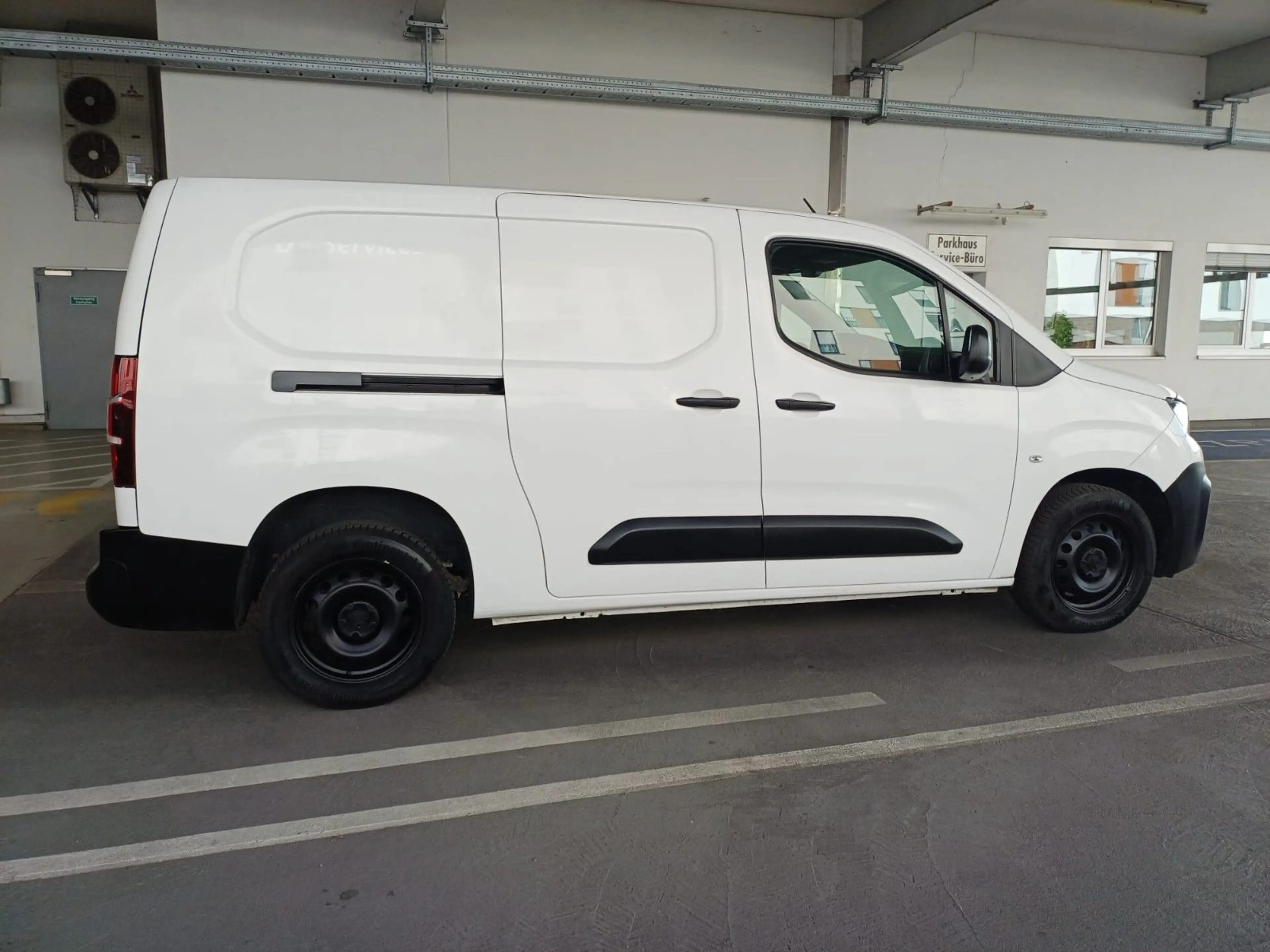 Peugeot Partner Premium L2 — photo 2