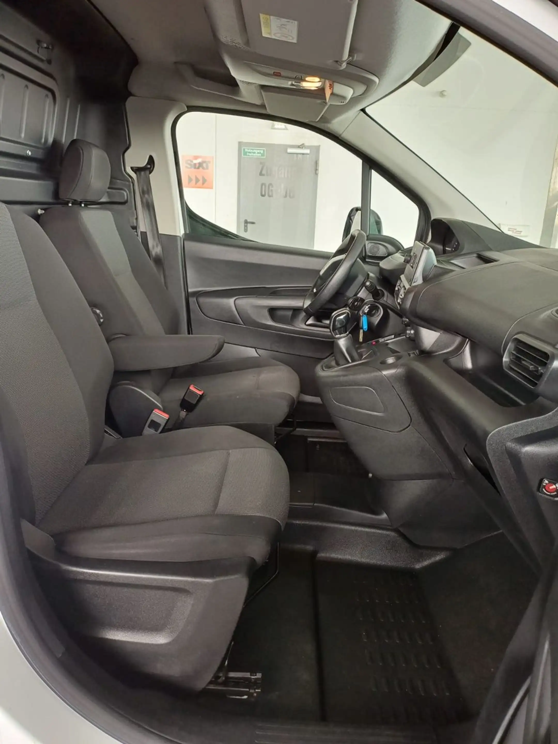 Peugeot Partner Premium L2 — photo 10