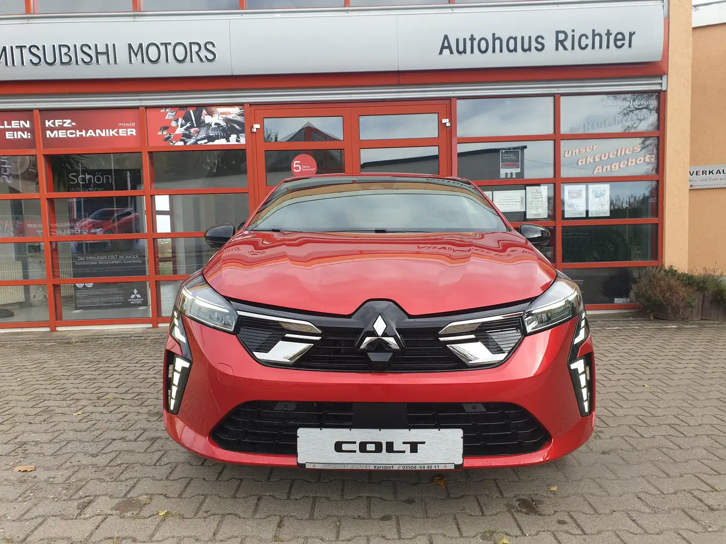 Mitsubishi Colt TOP 1.6 Hybrid crvena - 2