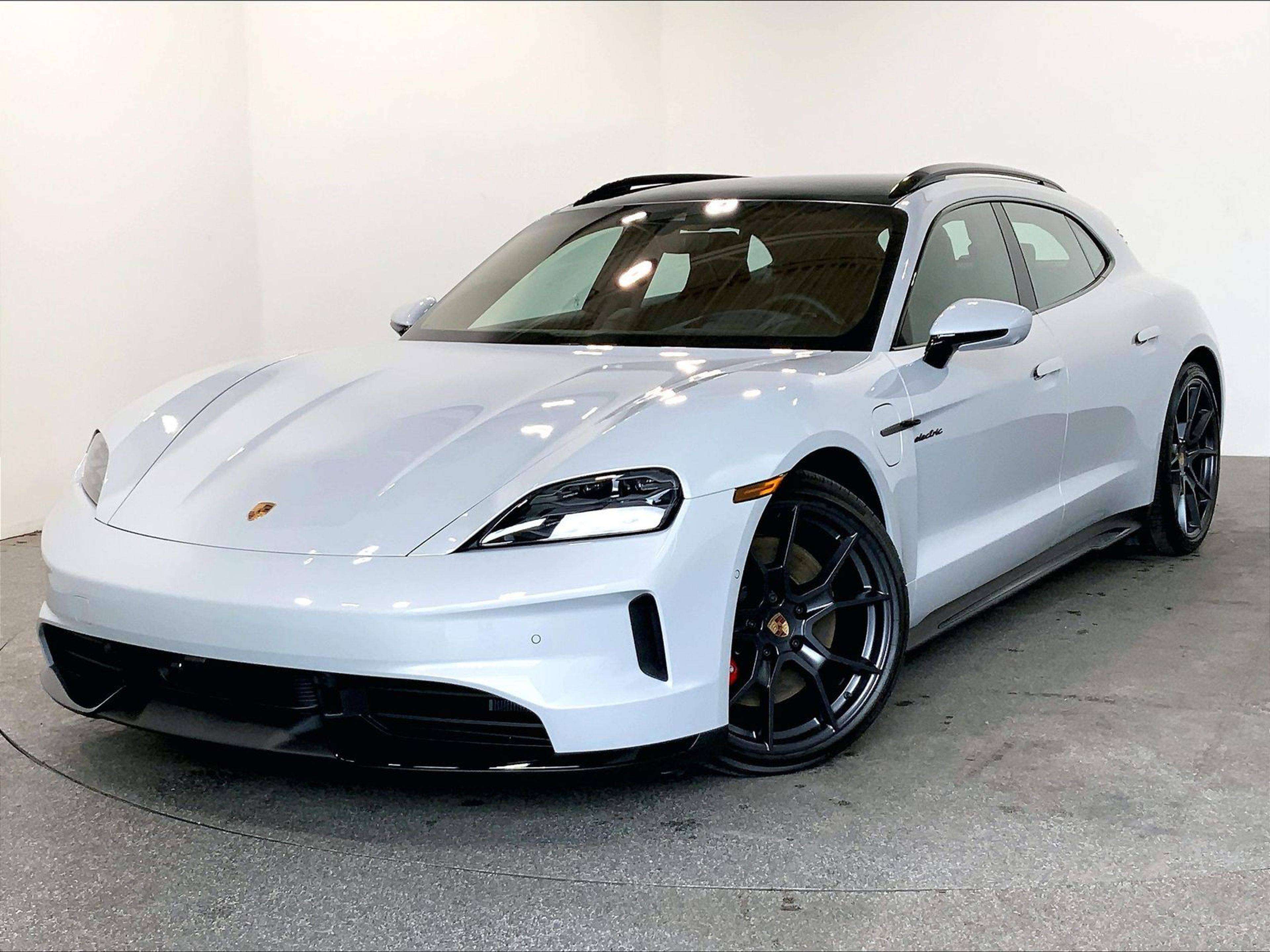 2026 Porsche Taycan 4.99% Lease, Sport Turismo w/ Passenger Display!