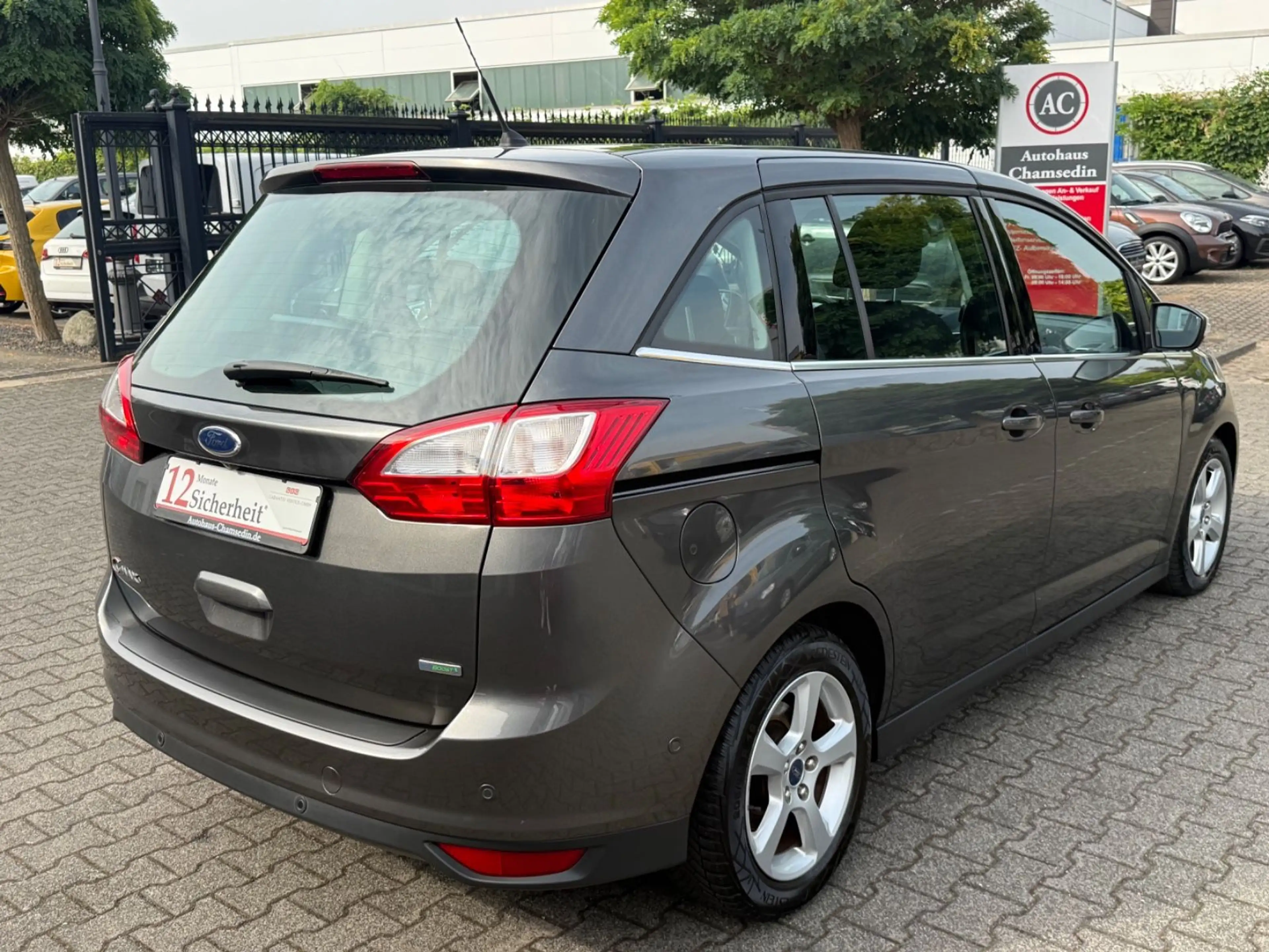 Ford Grand C-Max Grand C-MAX Titanium — photo 6