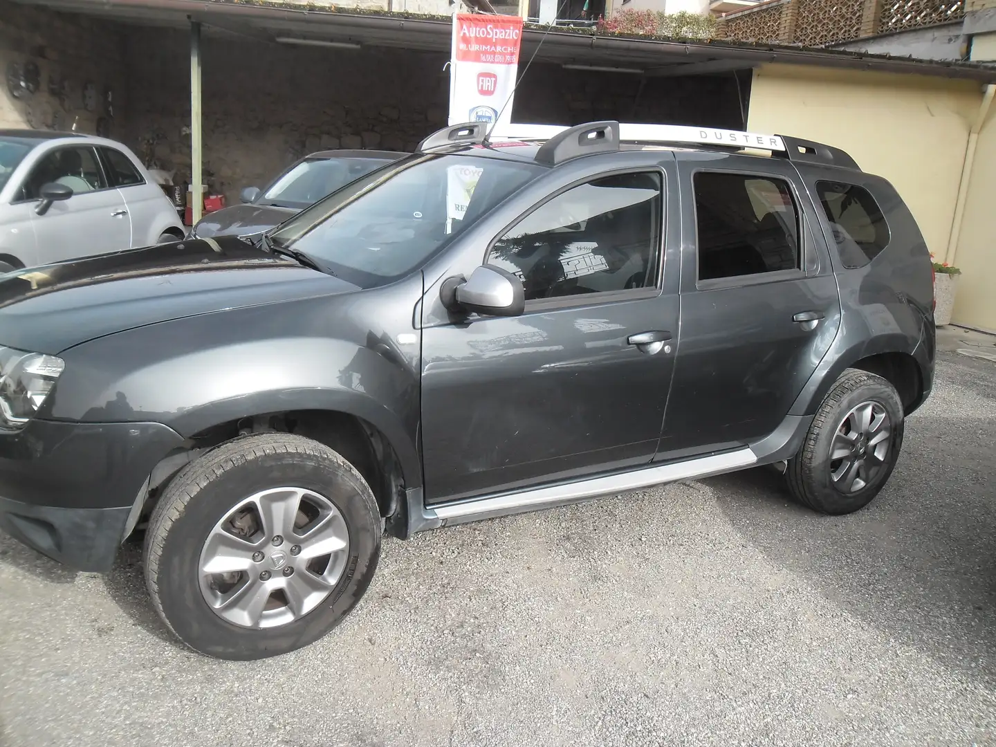 Dacia Duster 1.5 dci 110cv Verde - 2