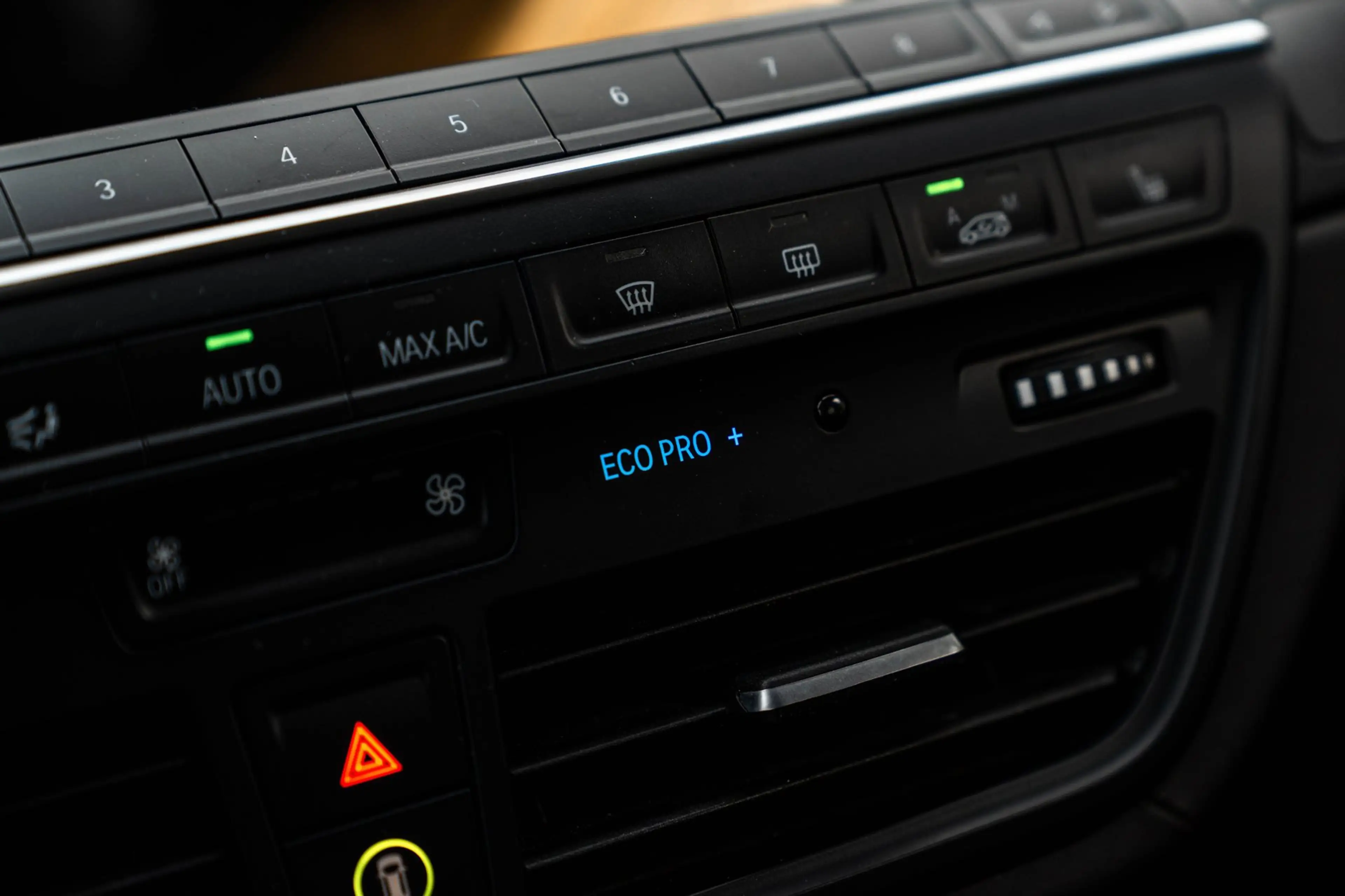 BMW i3 Range Extender 75kW Adaptive Harman Kardon Leder S — photo 41