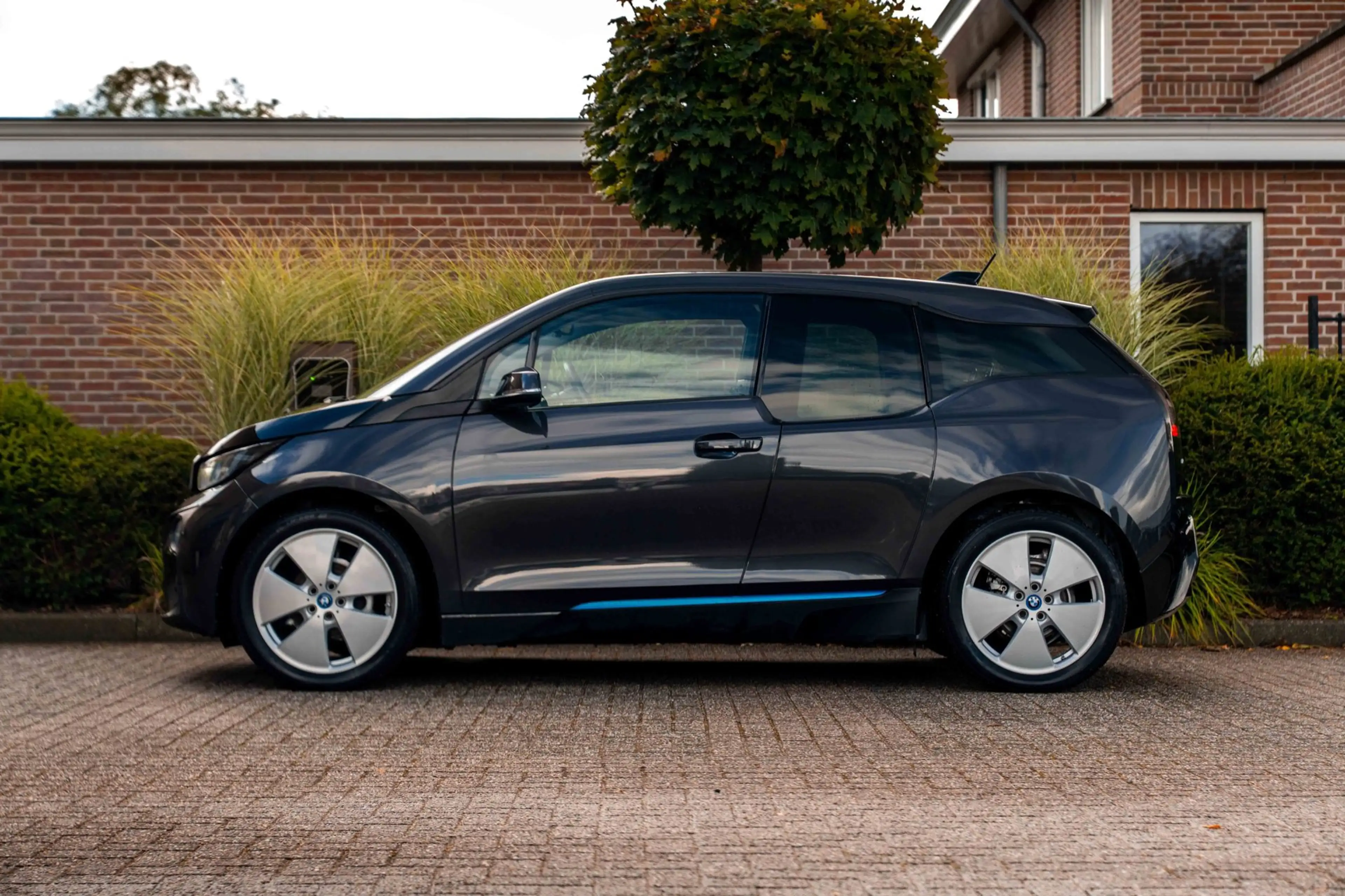 BMW i3 Range Extender 75kW Adaptive Harman Kardon Leder S — photo 5