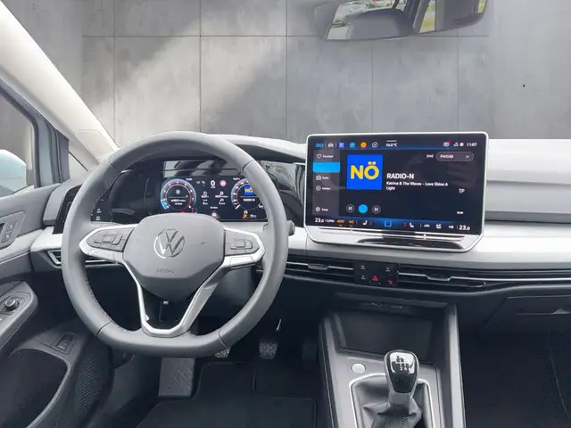 Volkswagen Golf view 11