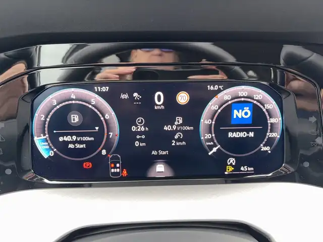 Volkswagen Golf view 10