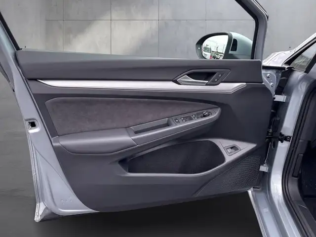 Volkswagen Golf view 15