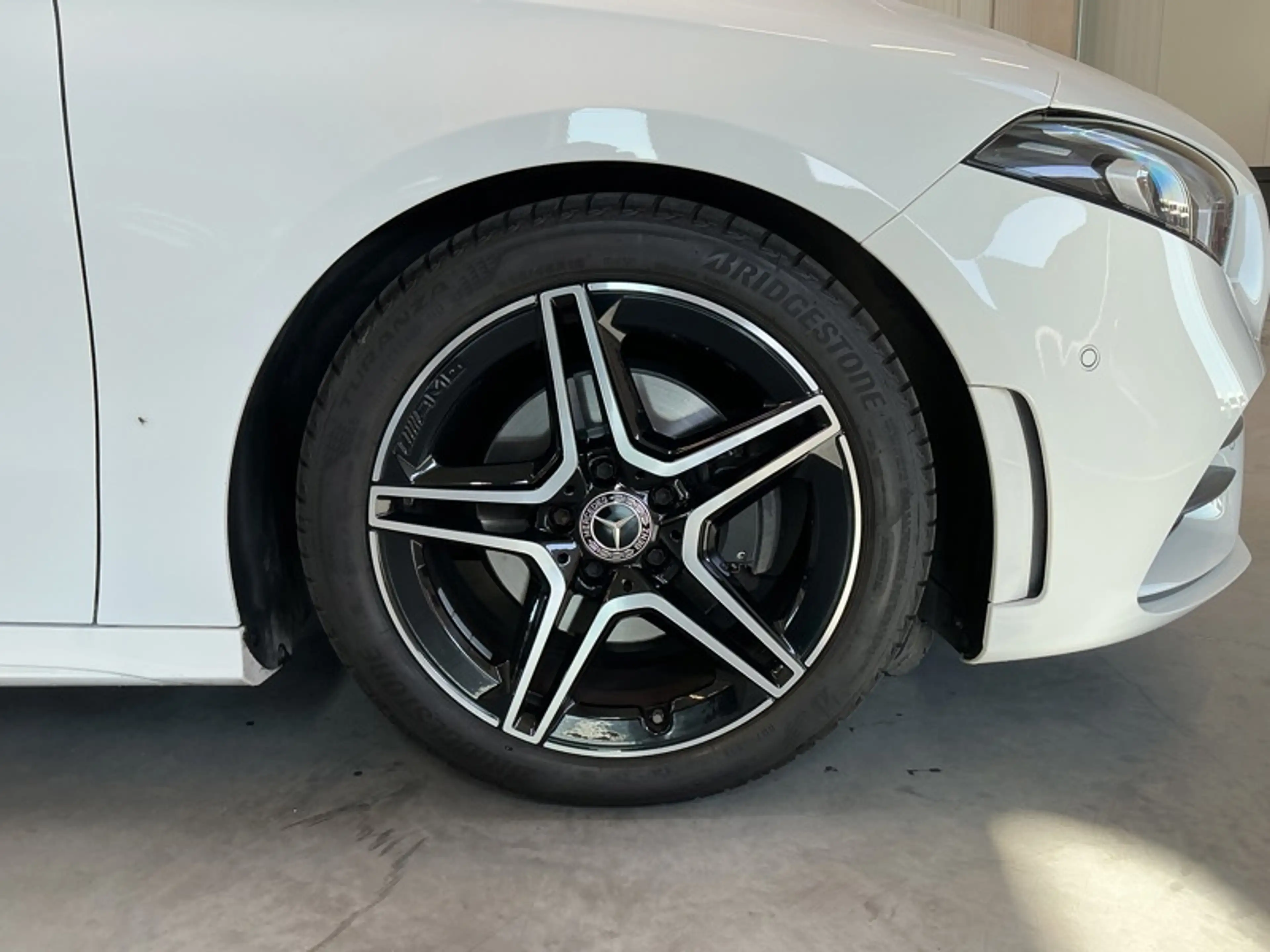 Mercedes-Benz A 200 d Berline AMG Toit Pano — photo 12