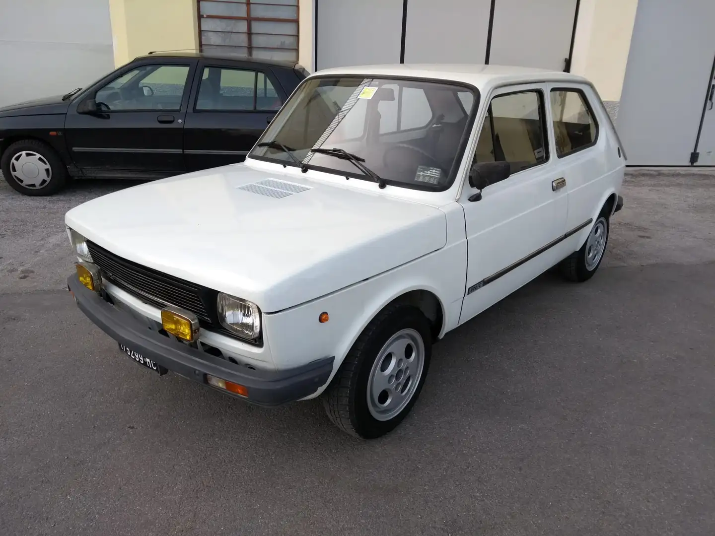 Fiat 127 3p 0.9 C - 1
