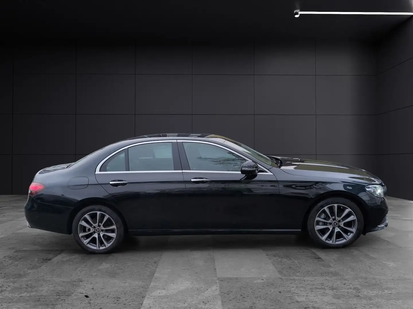 Mercedes-Benz E 220 D 197CV 360'-MULTIBEAM-DISTRONIC Negro - 1