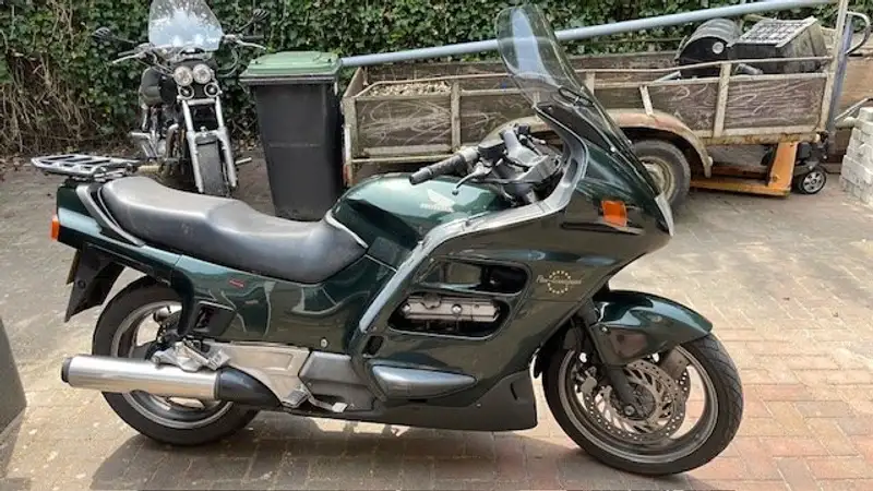 Honda Pan European - foto 4