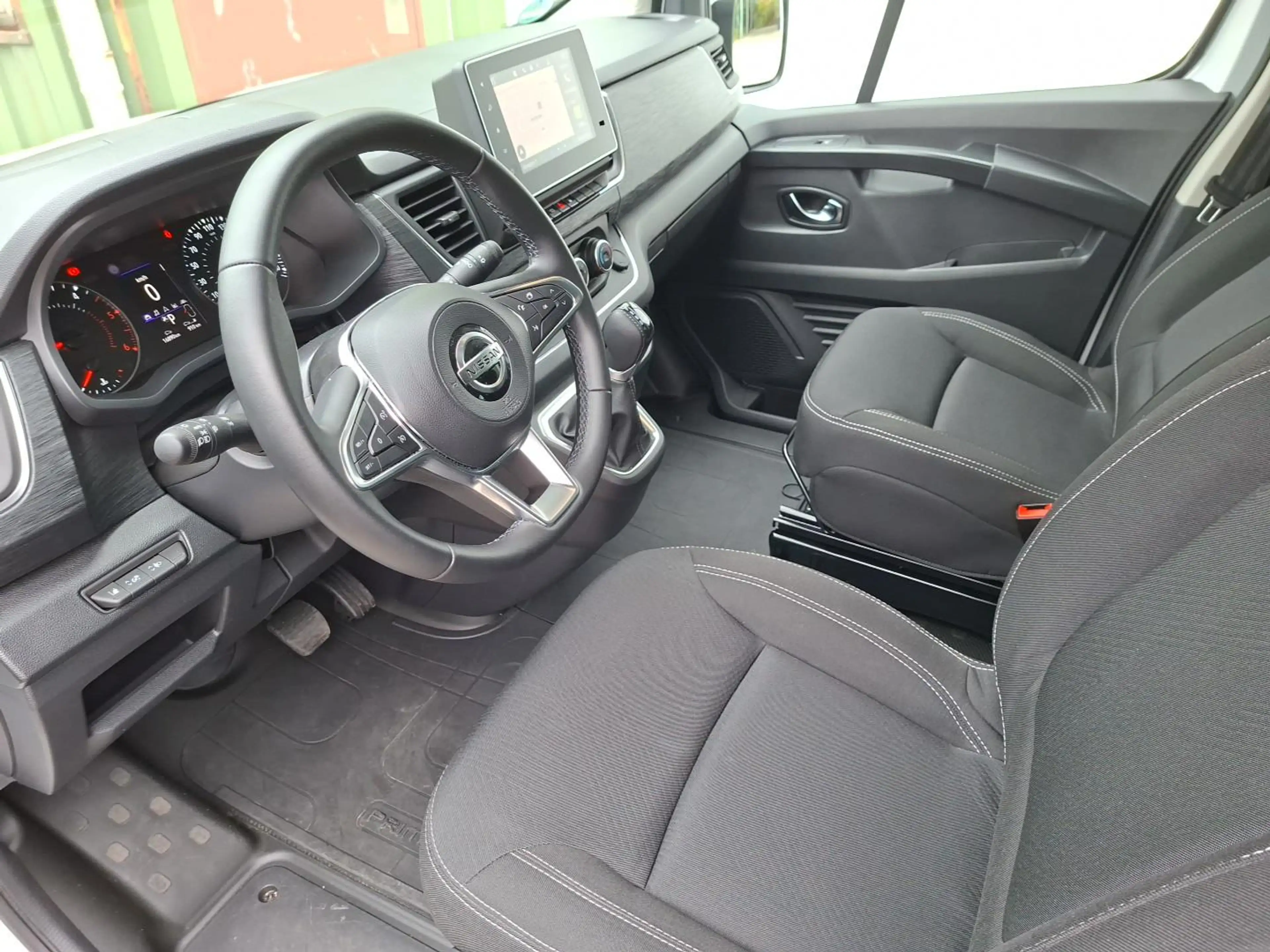 Nissan Primastar Kombi8 L2H1 3,0t dci170 DCT Tekna 2ST HK BES+ Desi — photo 10