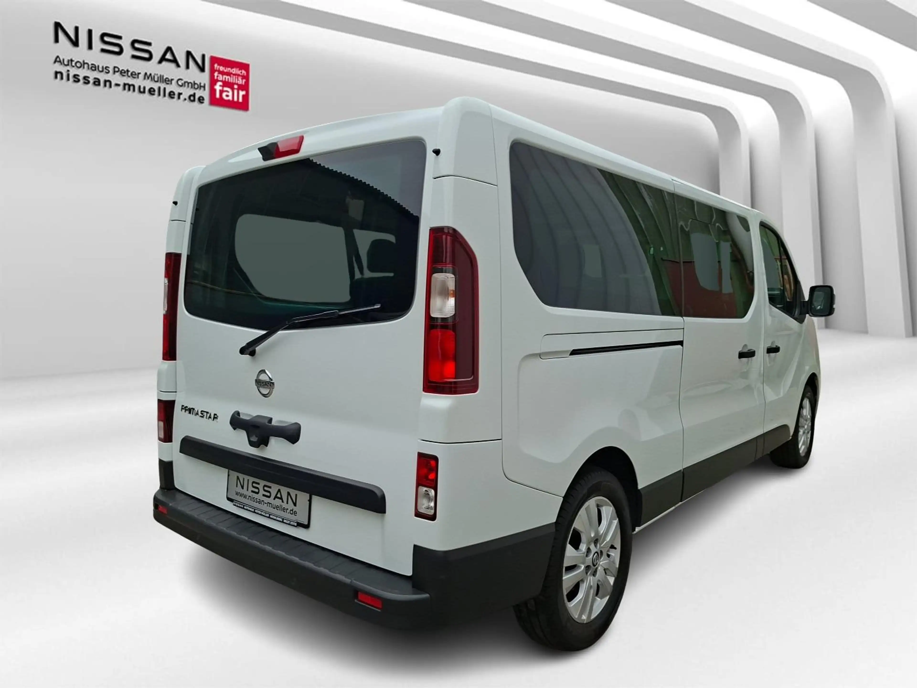 Nissan Primastar Kombi8 L2H1 3,0t dci170 DCT Tekna 2ST HK BES+ Desi — photo 6