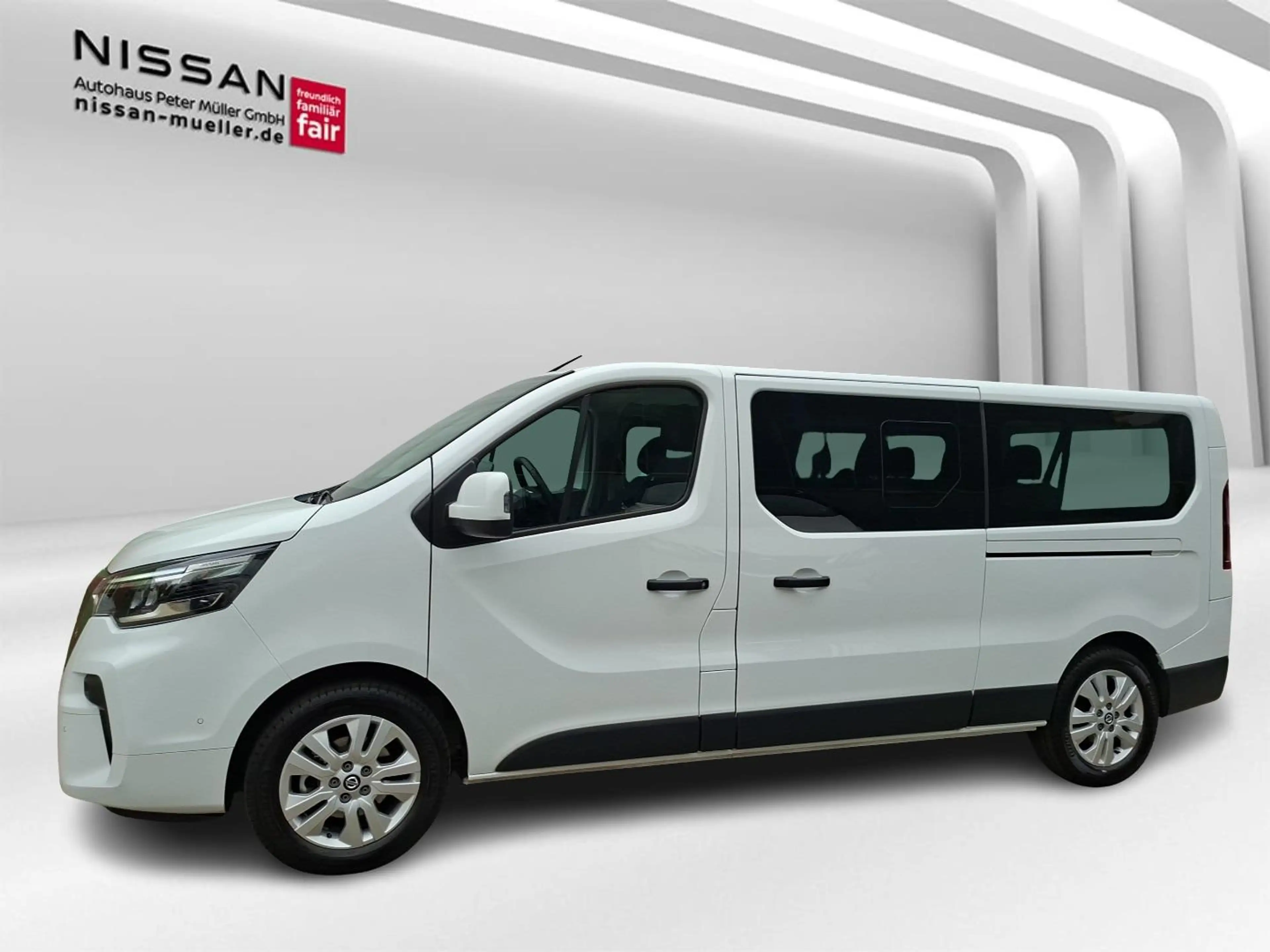 Nissan Primastar Kombi8 L2H1 3,0t dci170 DCT Tekna 2ST HK BES+ Desi — photo 4