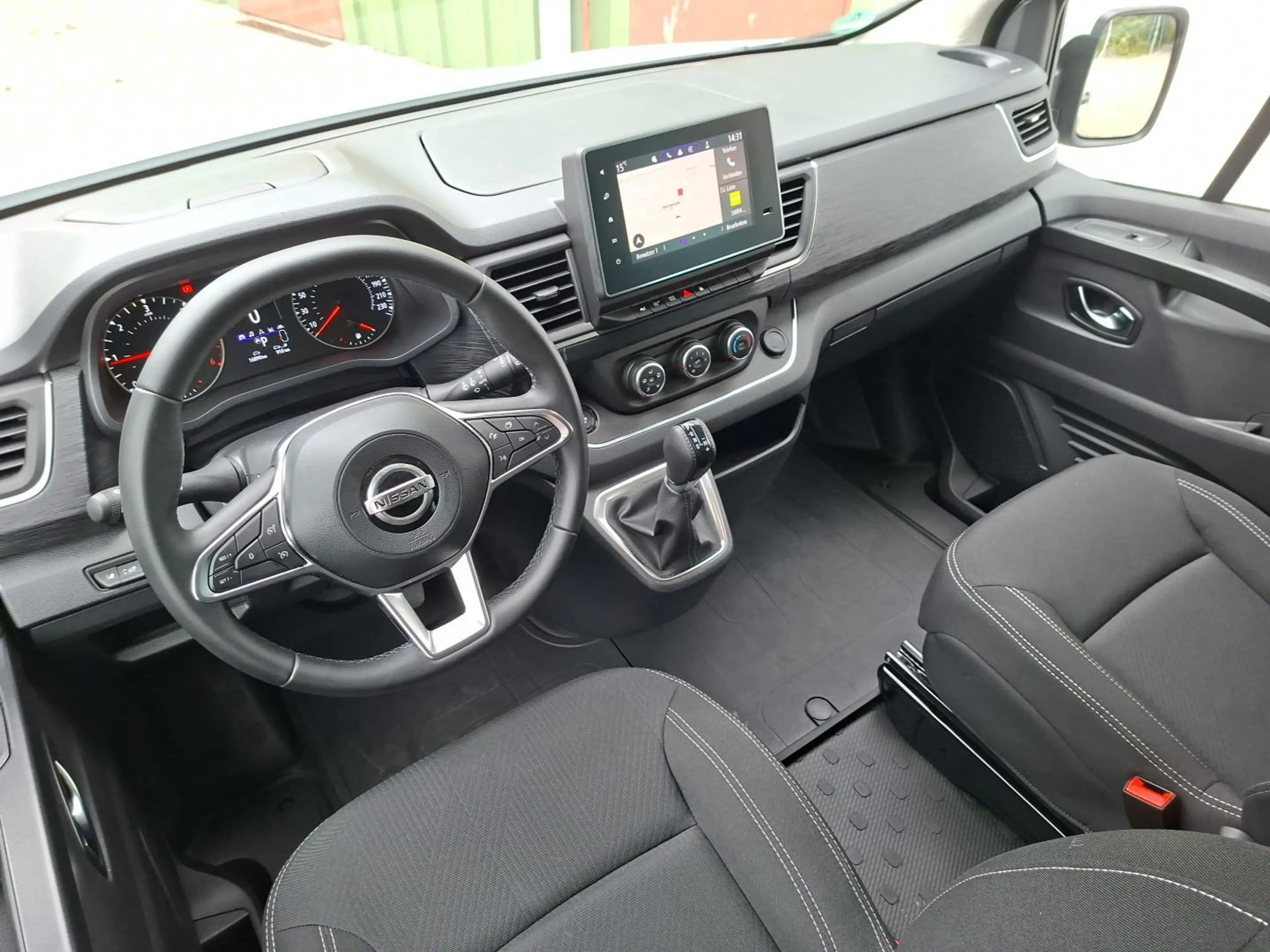Nissan Primastar Kombi8 L2H1 3,0t dci170 DCT Tekna 2ST HK BES+ Desi — photo 14