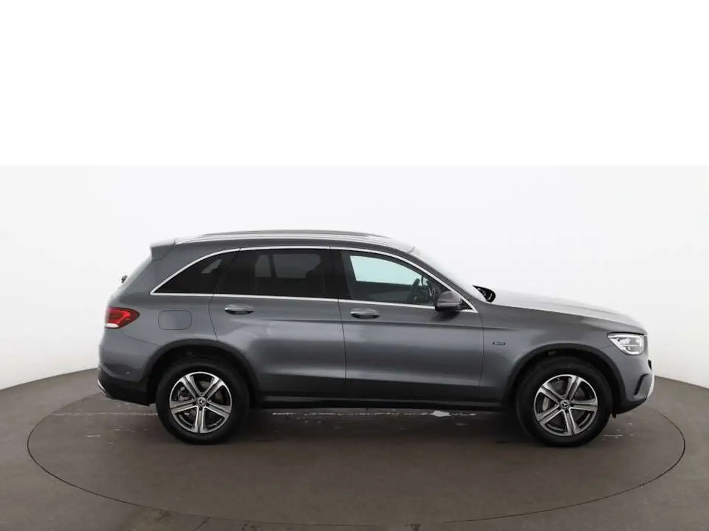 Mercedes-Benz GLC 300 de 4Matic AMG Aut LED LEDER RADAR NAVI Grey - 2