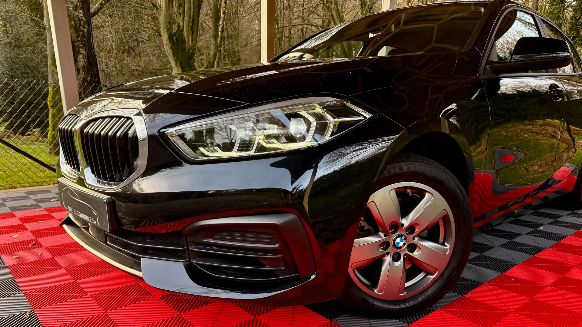 BMW 116 116iA OPF Zwart - 1