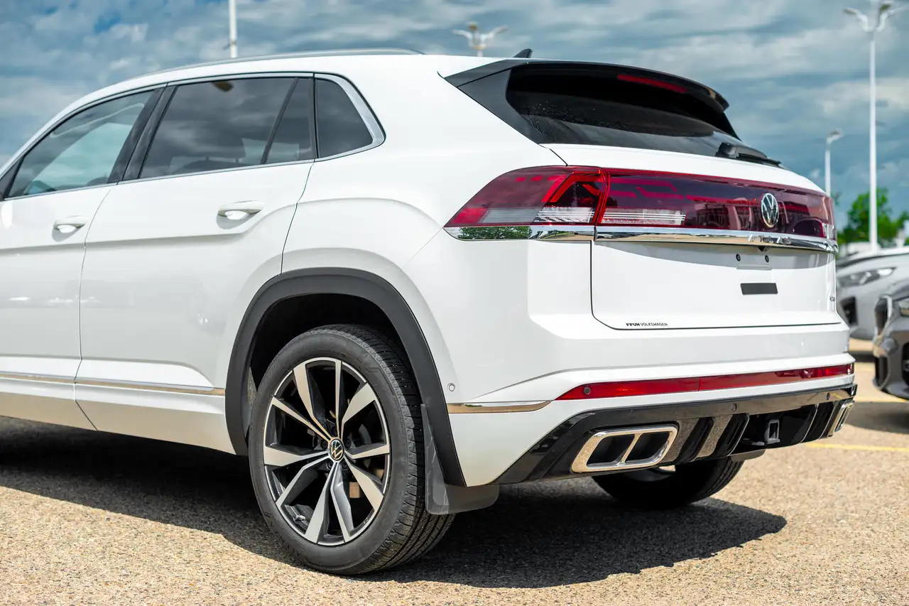 Volkswagen Atlas photo Volkswagen Atlas