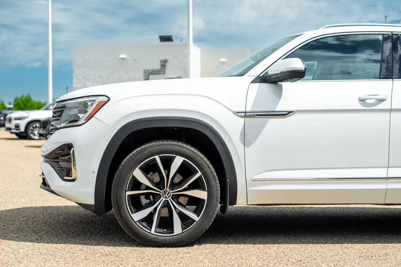 Volkswagen Atlas photo Volkswagen Atlas