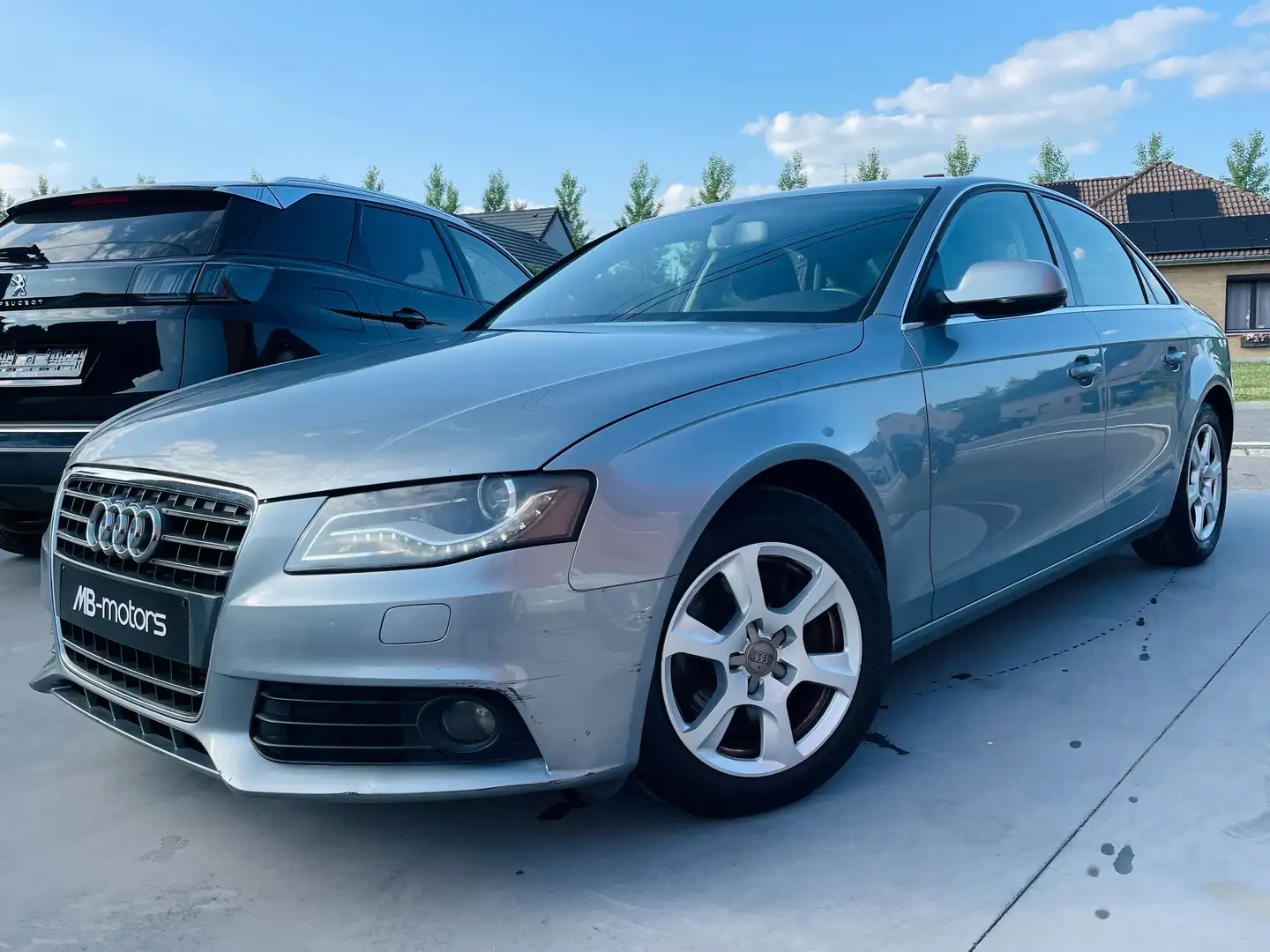 Audi A4 2.0 TDi*1er PROP*BI-XENON*NAVI*GARANTIE* Gris - 1