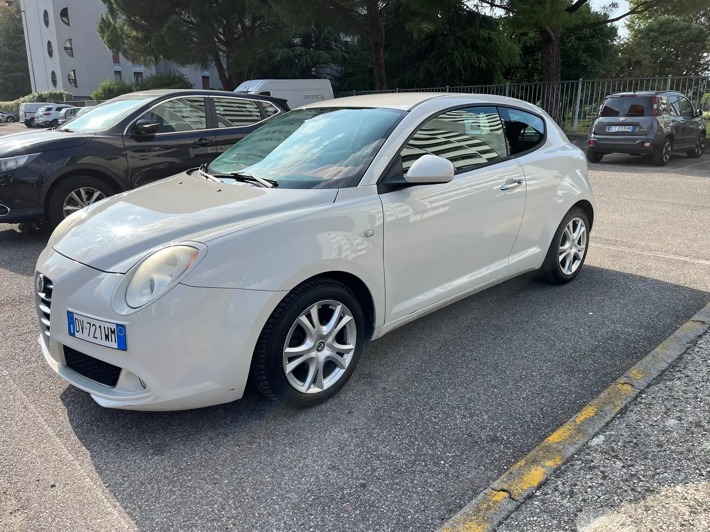 Alfa Romeo MiTo MiTo 2008 1.4 Junior Distinctive sport pack 78cv Bílá - 1