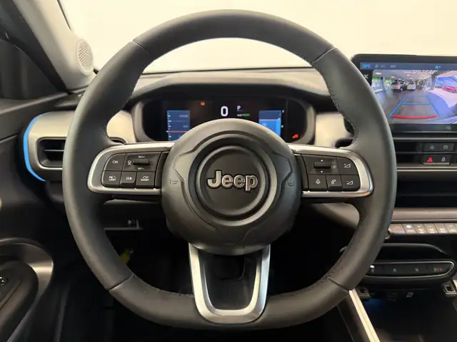 Jeep Avenger view 8