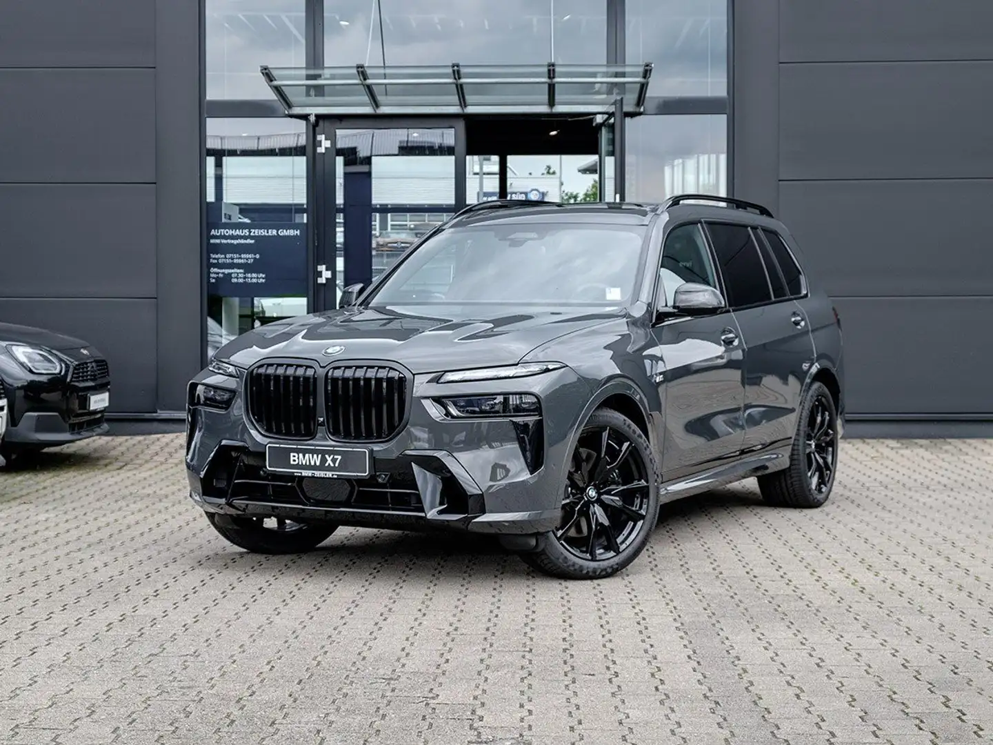 BMW X7 xDrive40d M Sport Pro 22"LM AHK Standheizung Szary - 1
