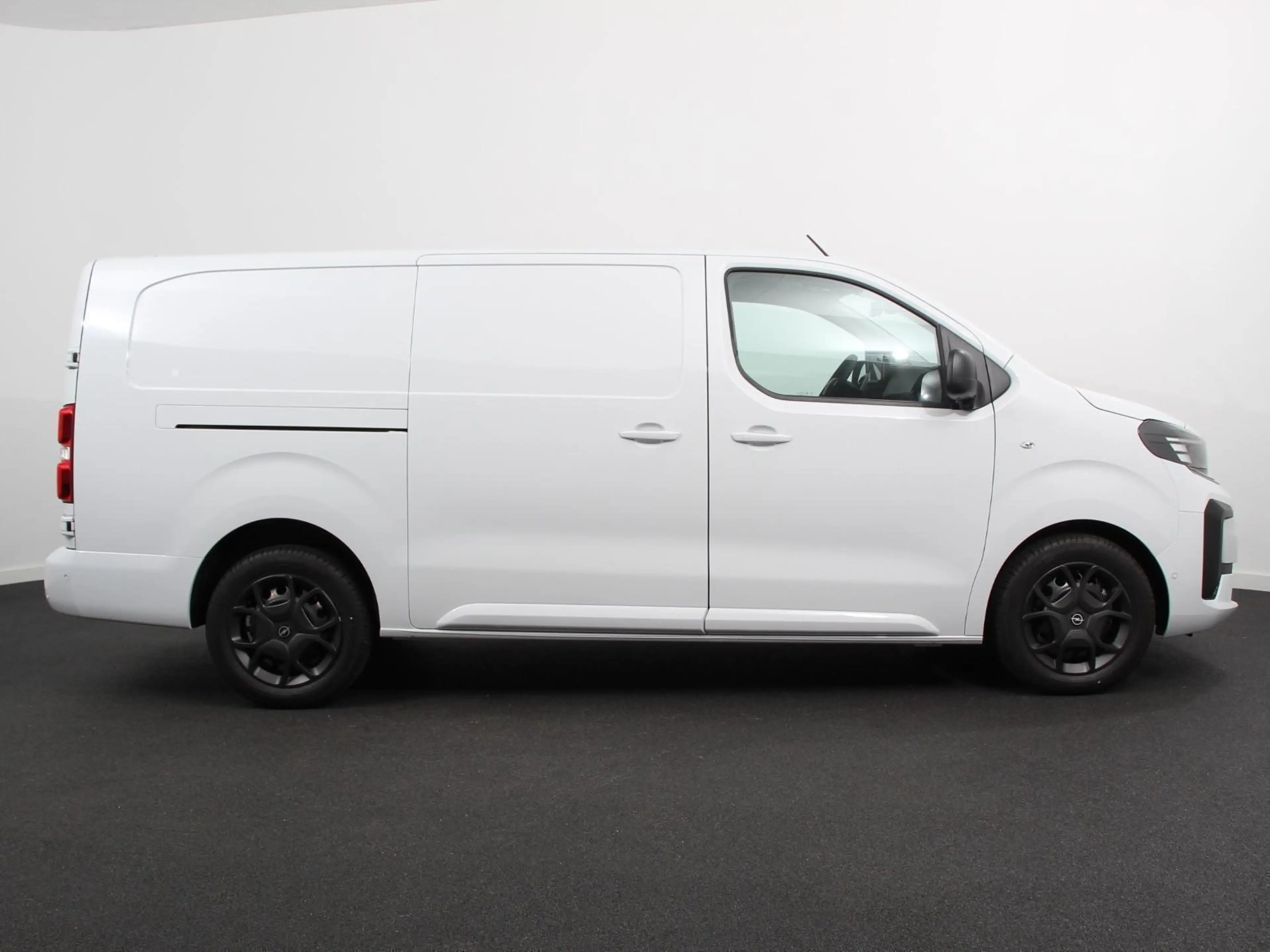 Opel Vivaro 1.5 Diesel 120 S&S L3 Apple Carplay /  Android Aut — photo 8