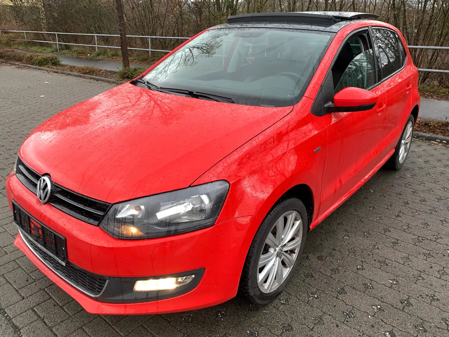 Volkswagen Polo 1.2 TSI BMT Life*105PS*PANO*NAVİ*Sitzheizng*Sport Rot - 2