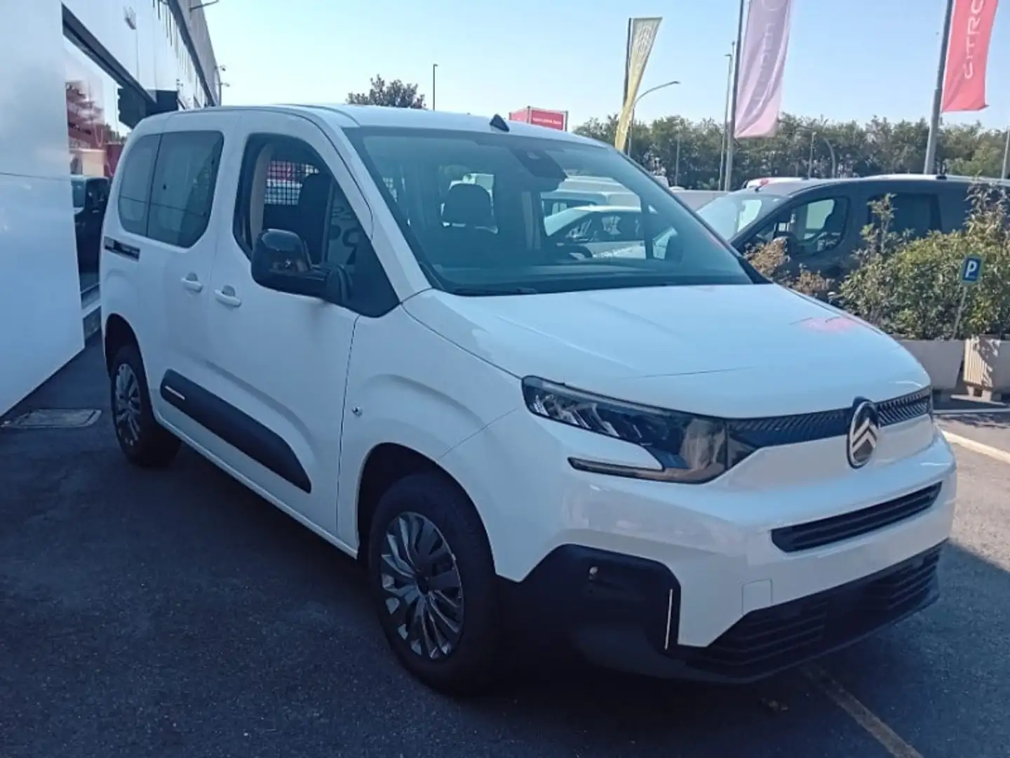 Citroen Berlingo BlueHDi 100 S&S Combi Plus Weiß - 2