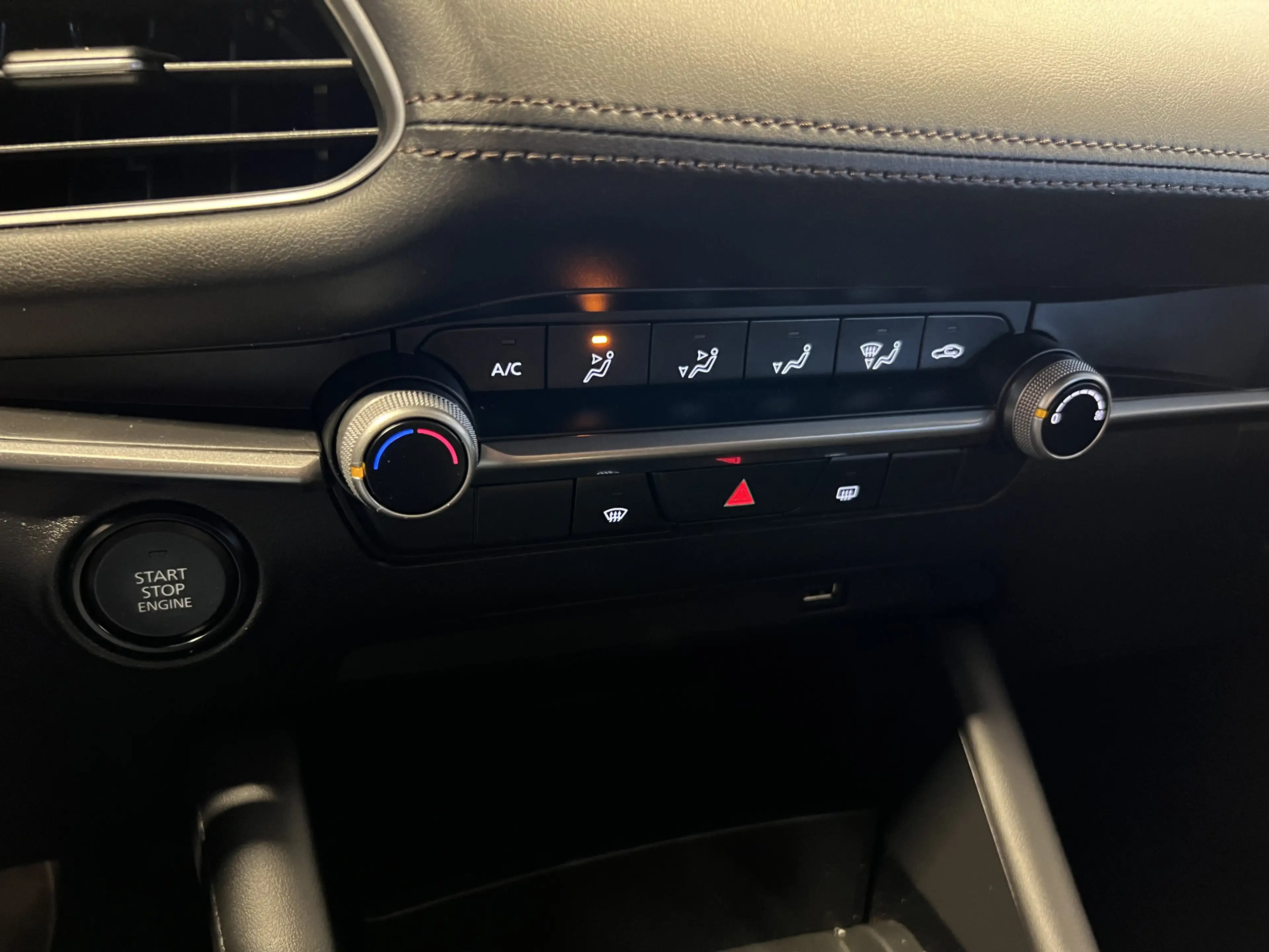 Mazda 3 2.0 e-SkyActiv-X M Hybrid 186 | Navigatie/Android/ — photo 16