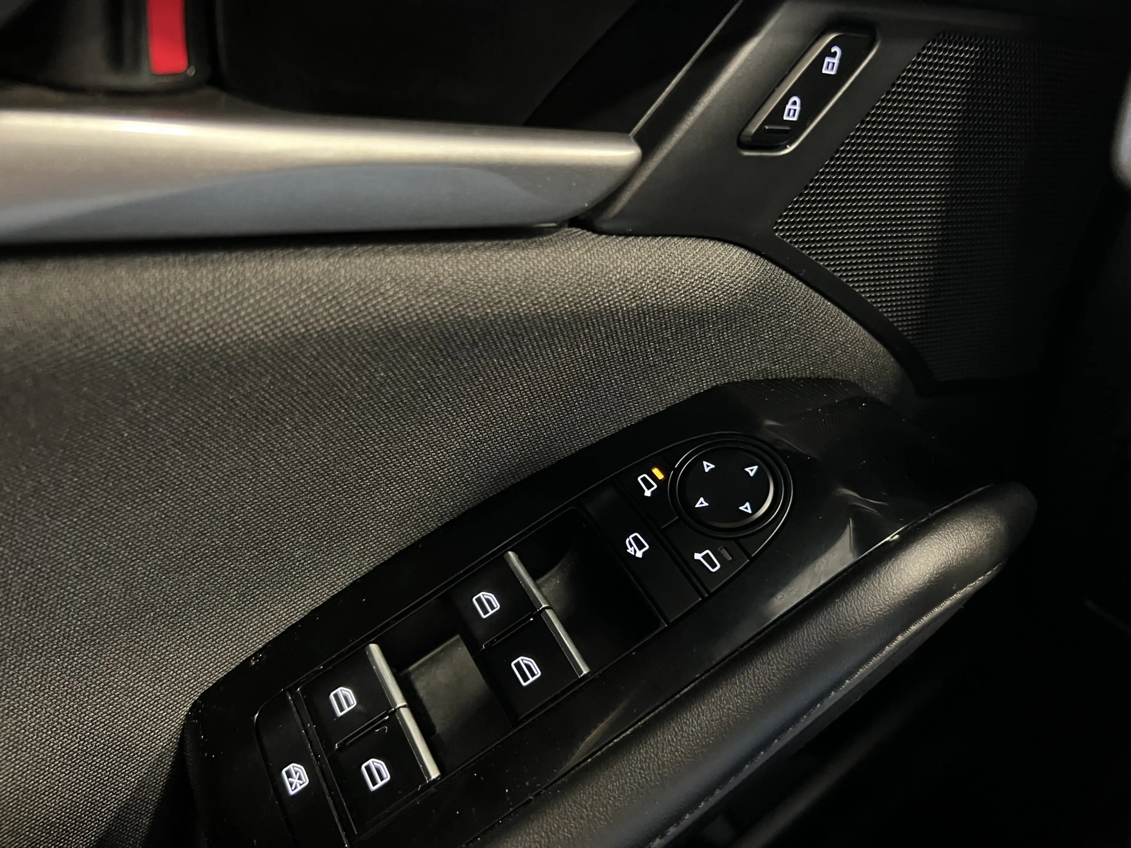 Mazda 3 2.0 e-SkyActiv-X M Hybrid 186 | Navigatie/Android/ — photo 27