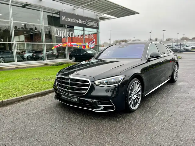 Mercedes-Benz S 580 S Long 580 e L PHEV (375 kW)