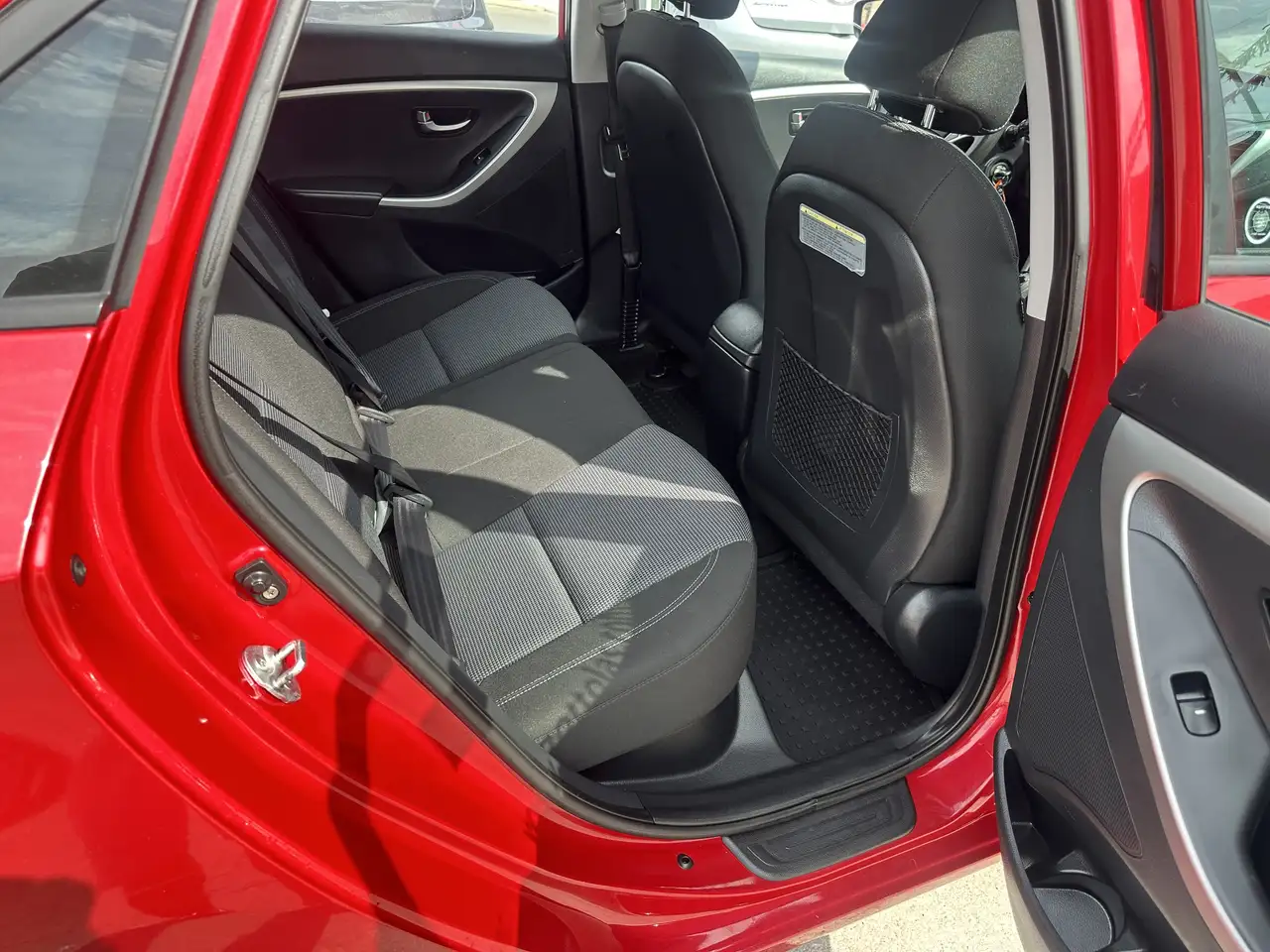 Hyundai ELANTRA снимка Hyundai ELANTRA